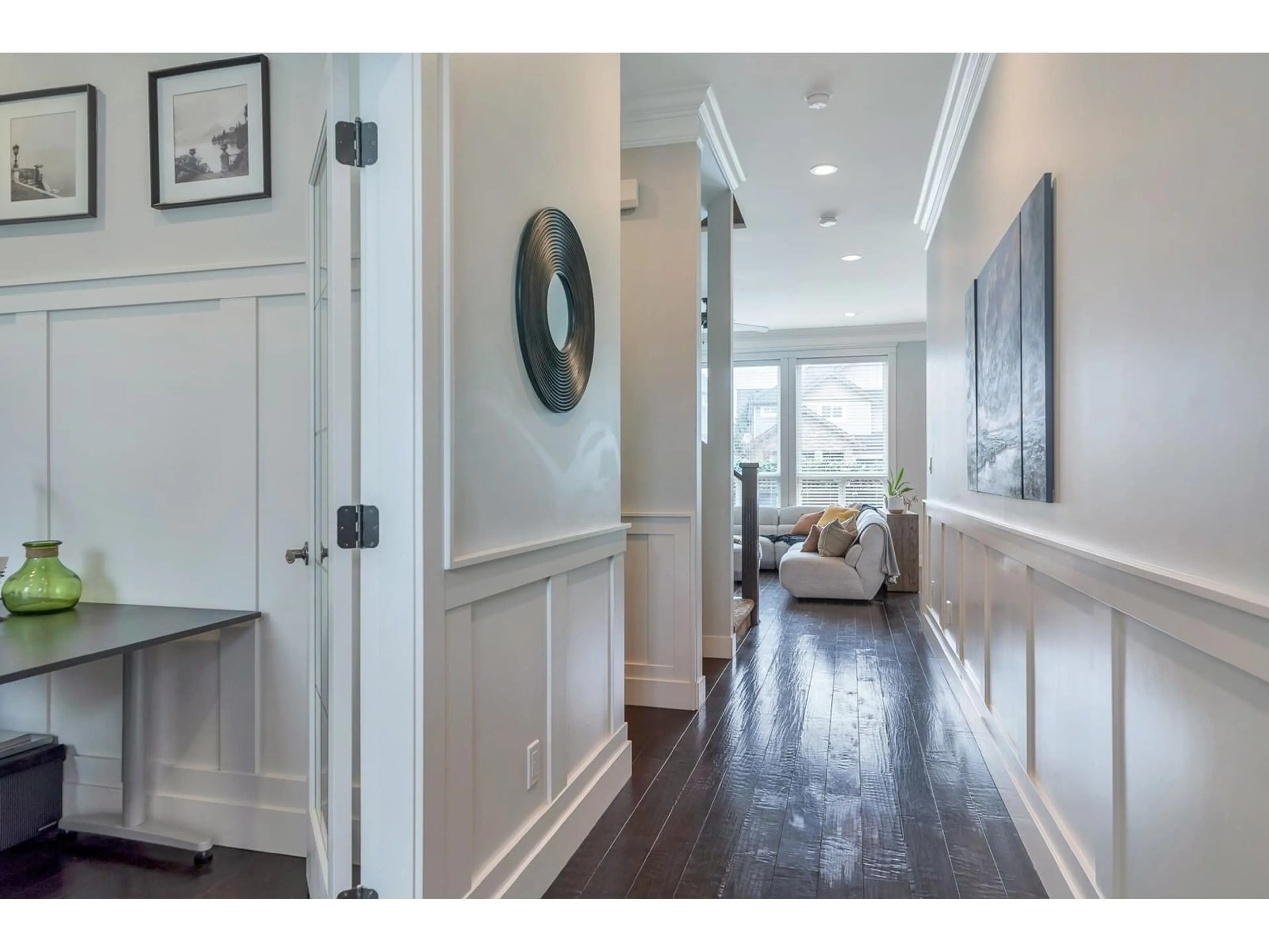 Indoor entryway for 8063 211A, Langley British Columbia V2Y2G1