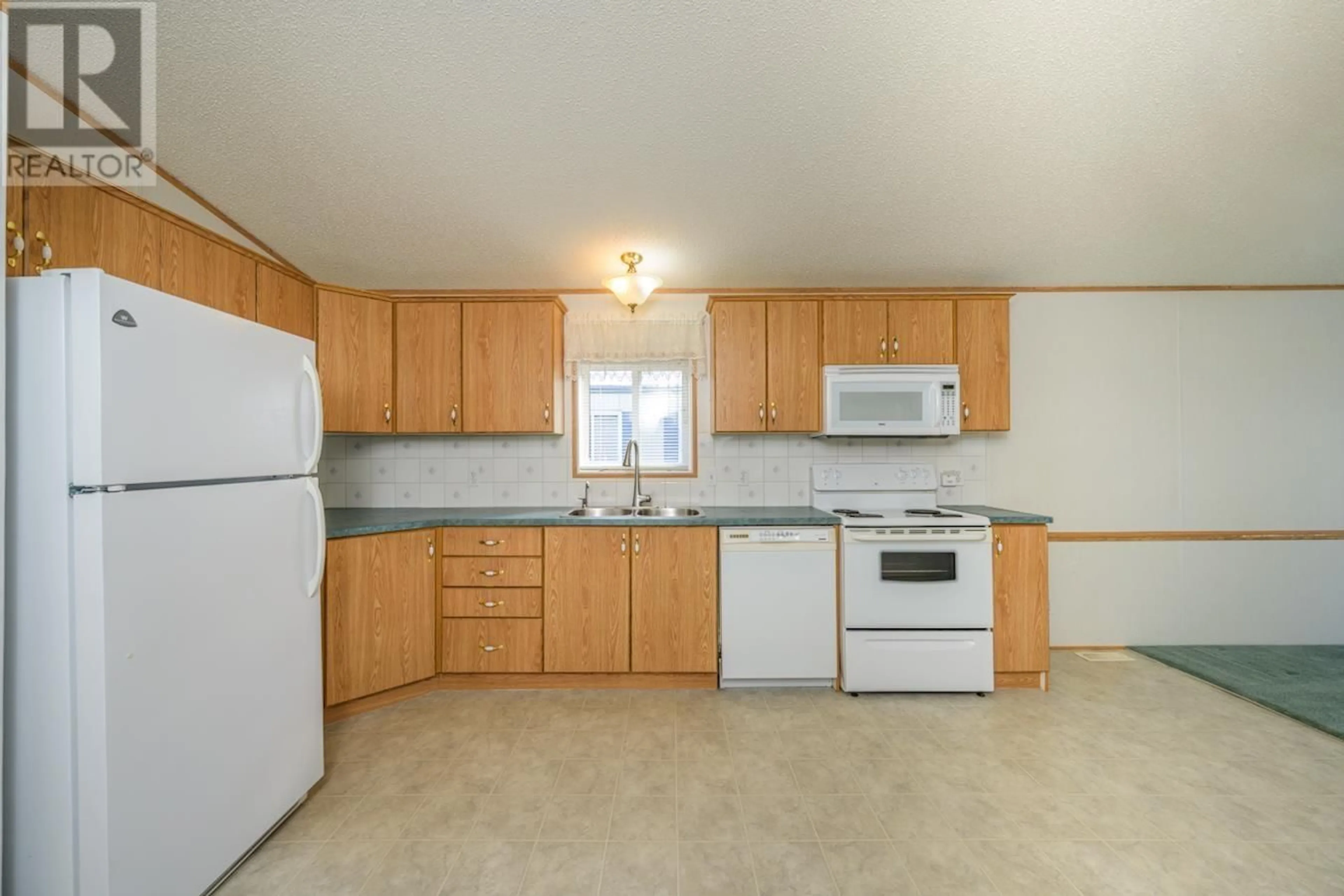 Standard kitchen, unknown for 85 - 1000 INVERNESS ROAD, Prince George British Columbia V2K4V1
