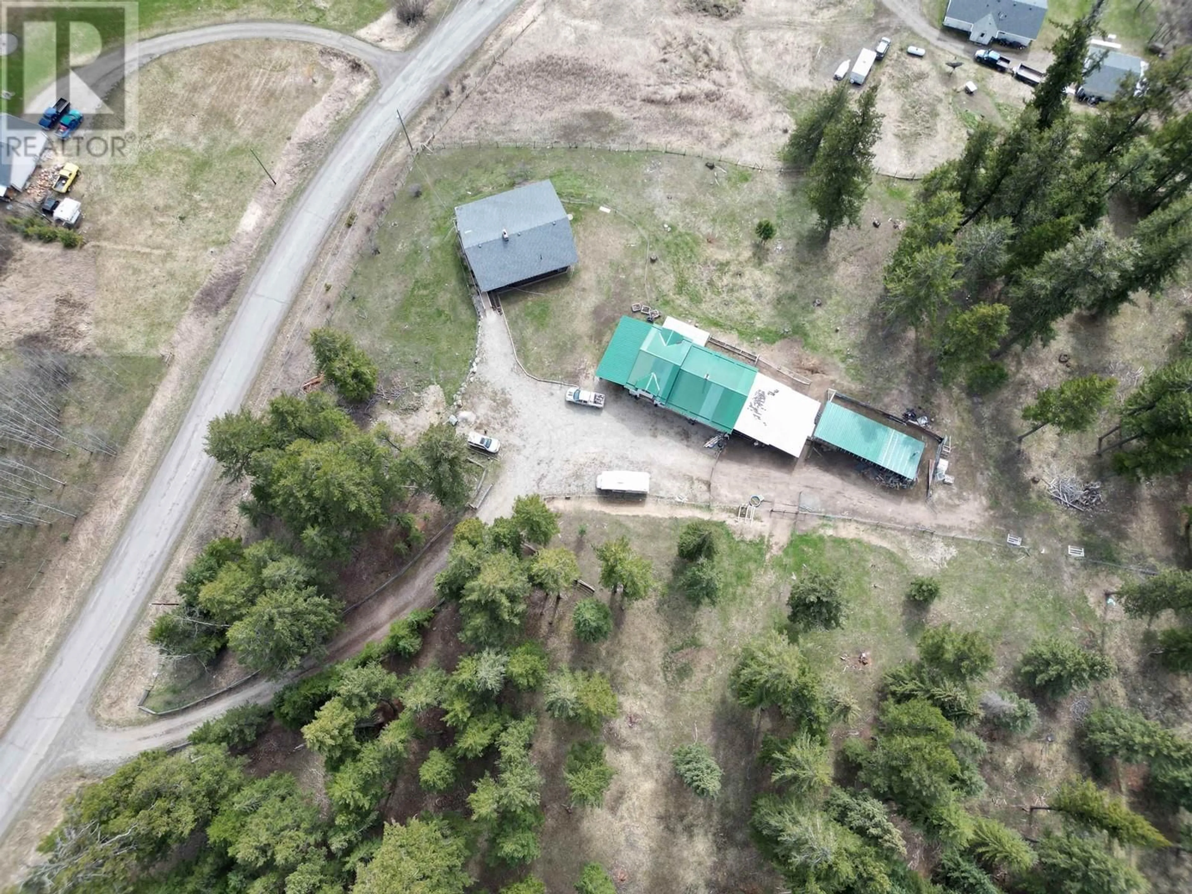 A pic from outside/outdoor area/front of a property/back of a property/a pic from drone, building for 3173 PRITCHARD ROAD, Williams Lake British Columbia V0L1G0