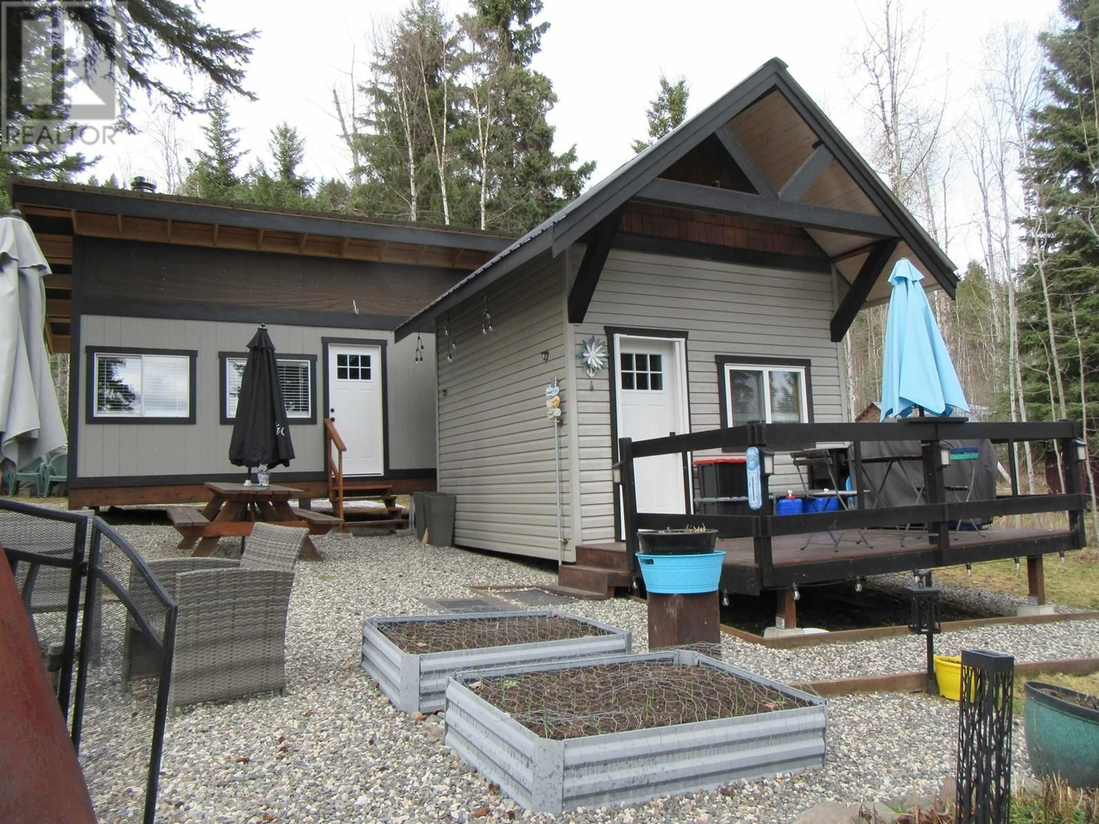 Patio, unknown for 7623 BURGESS ROAD, 100 Mile House British Columbia V0K1X3