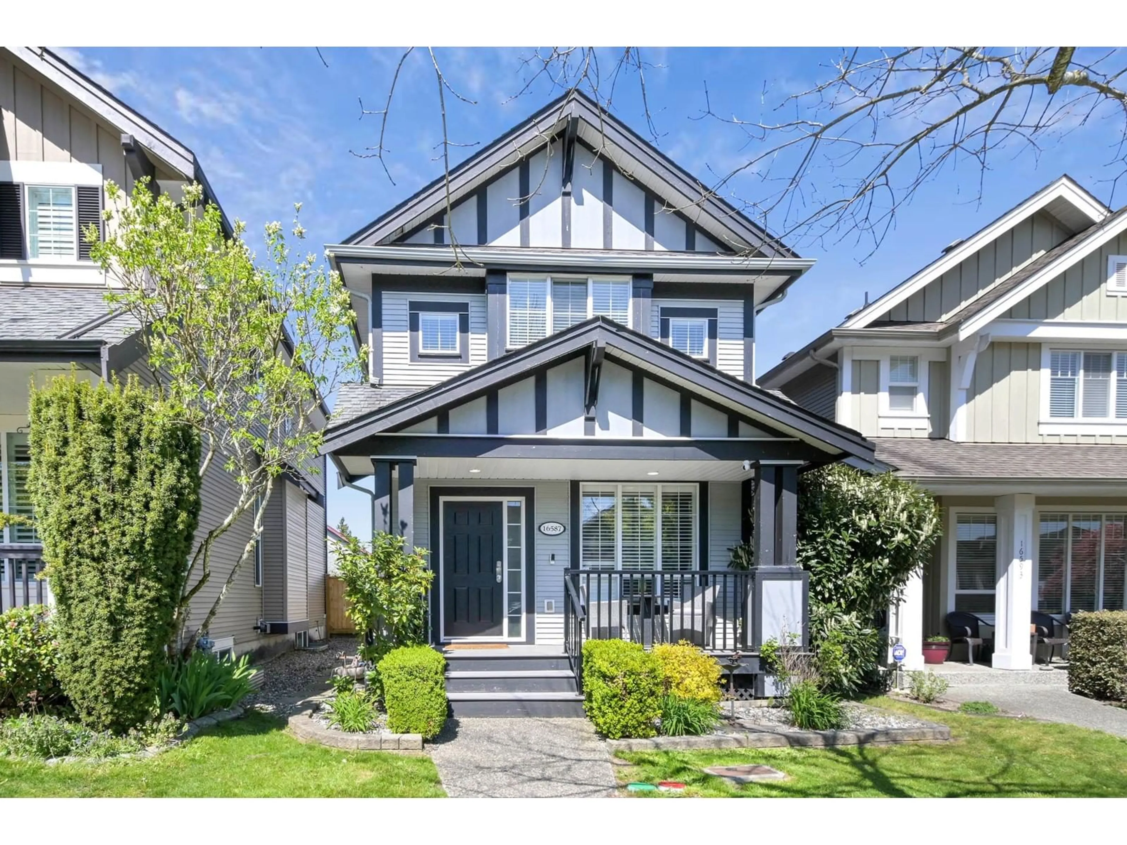 Home with vinyl exterior material, street for 16587 60, Surrey British Columbia V3S1S7