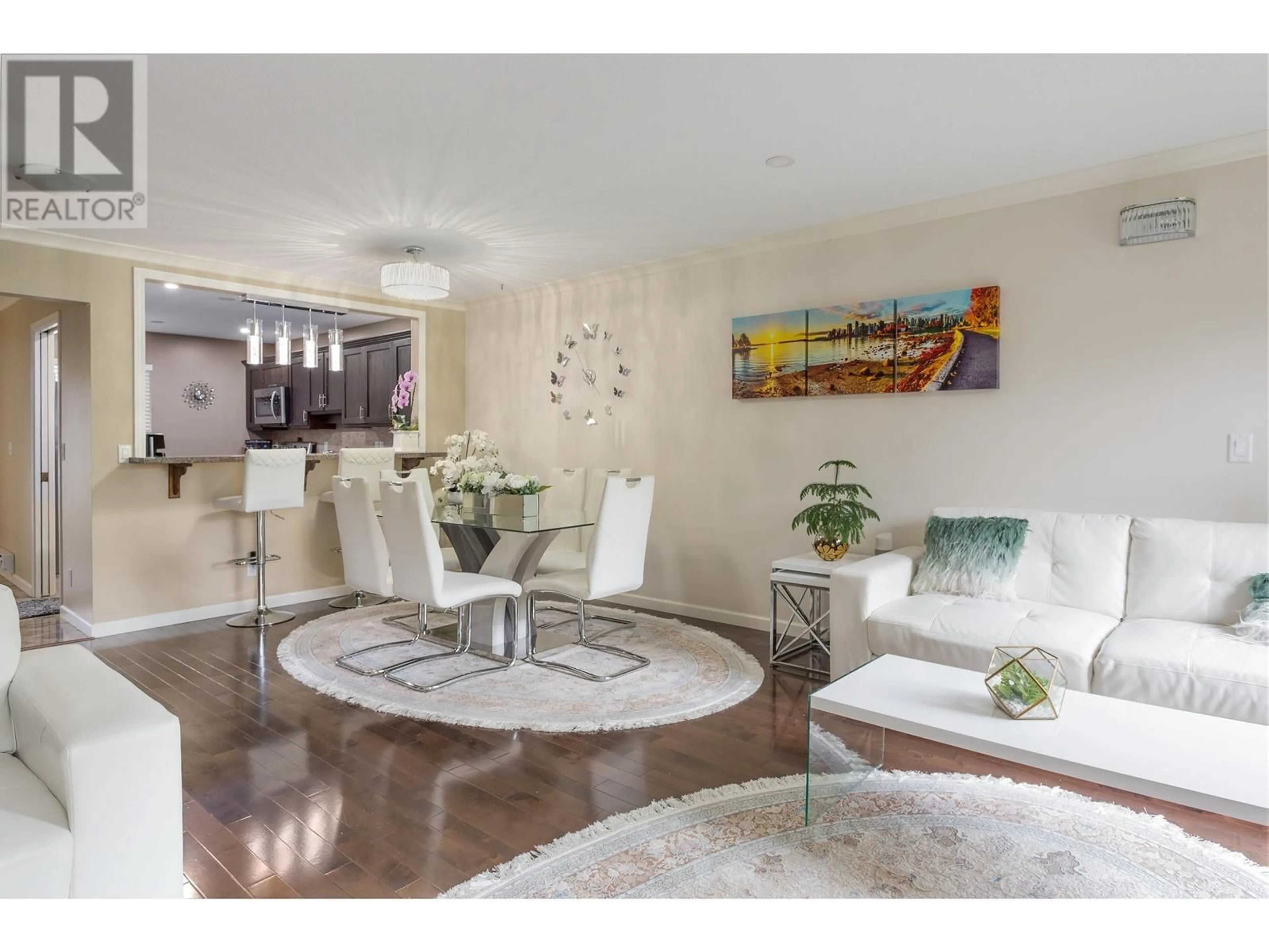 Living room with furniture, unknown for 810 ROCHE POINT DRIVE, North Vancouver British Columbia V7H2T8