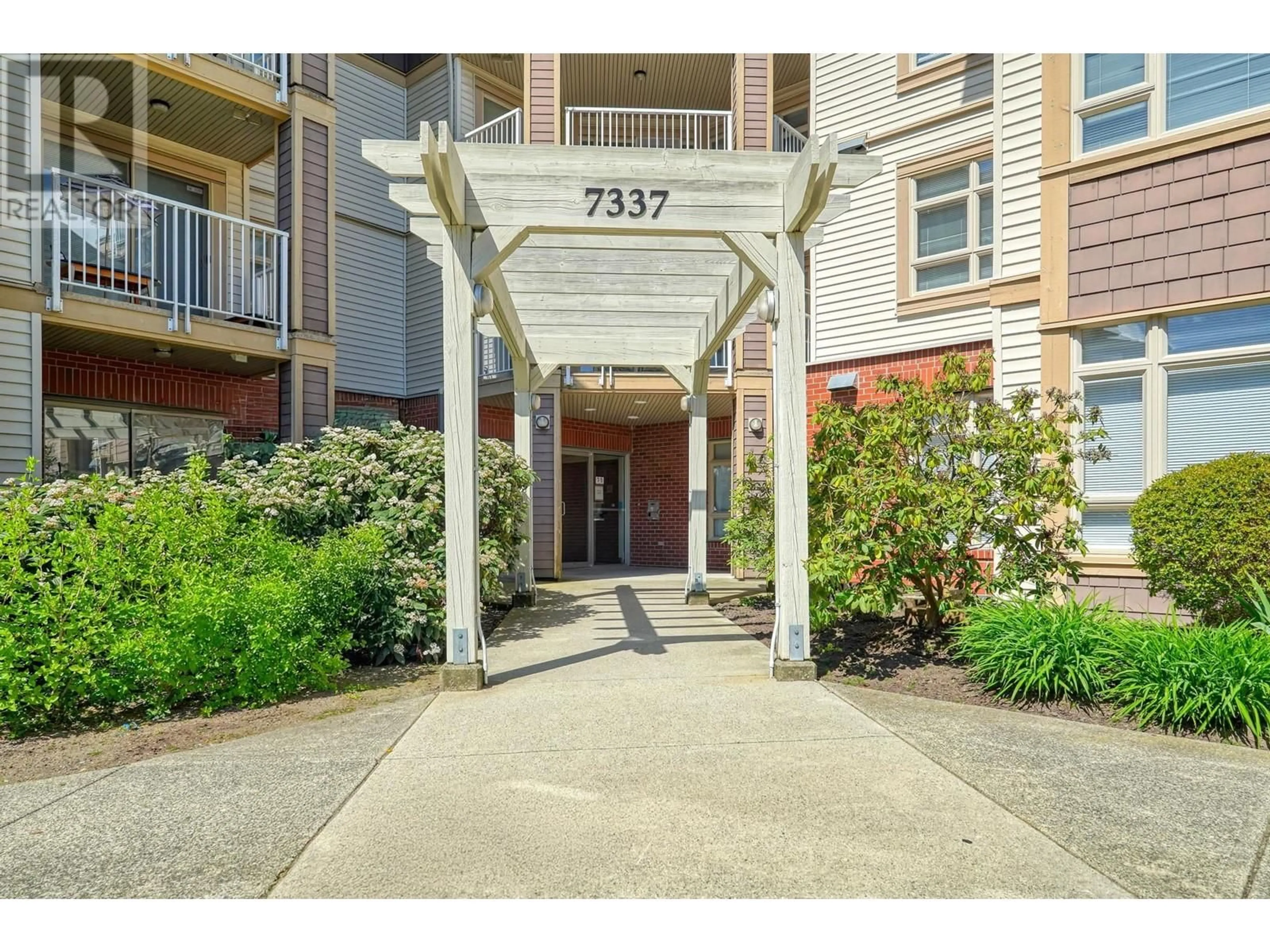 Unknown for 203 - 7337 MACPHERSON AVENUE, Burnaby British Columbia V5J0A9