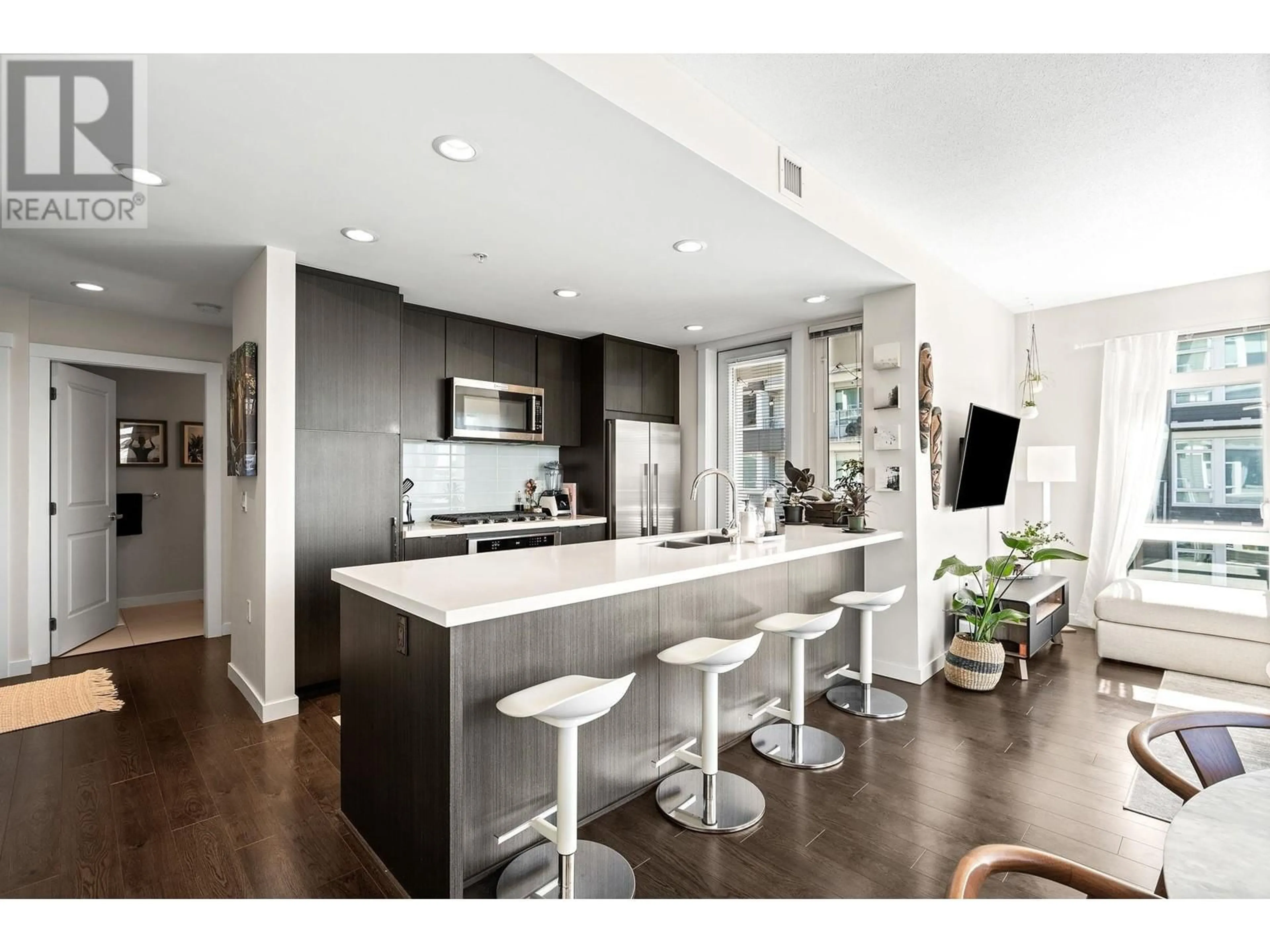 Open concept kitchen, unknown for 306 - 277 1ST STREET, North Vancouver British Columbia V7M0E8