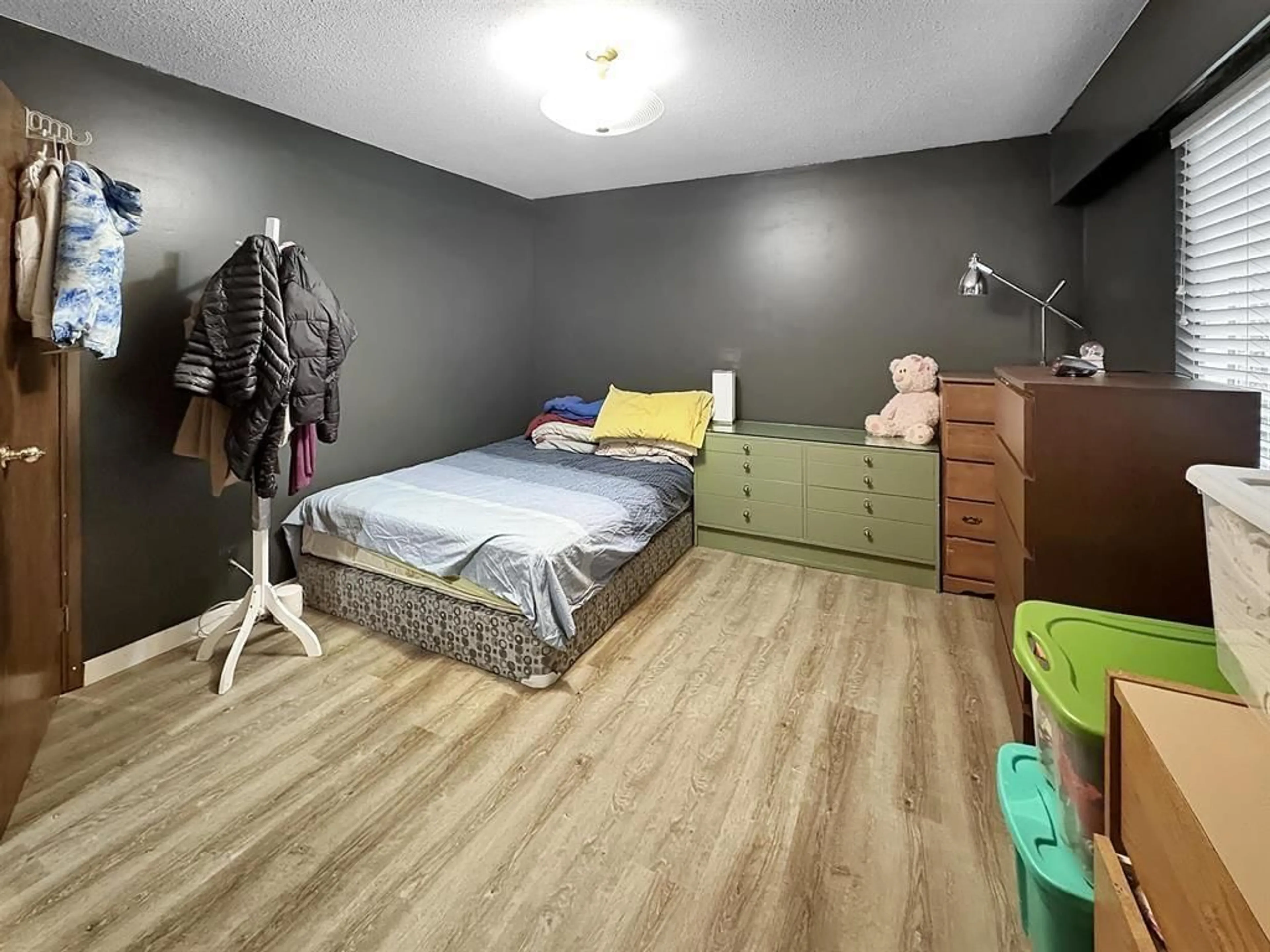 A pic of a room for 12743 114, Surrey British Columbia V3V3P2