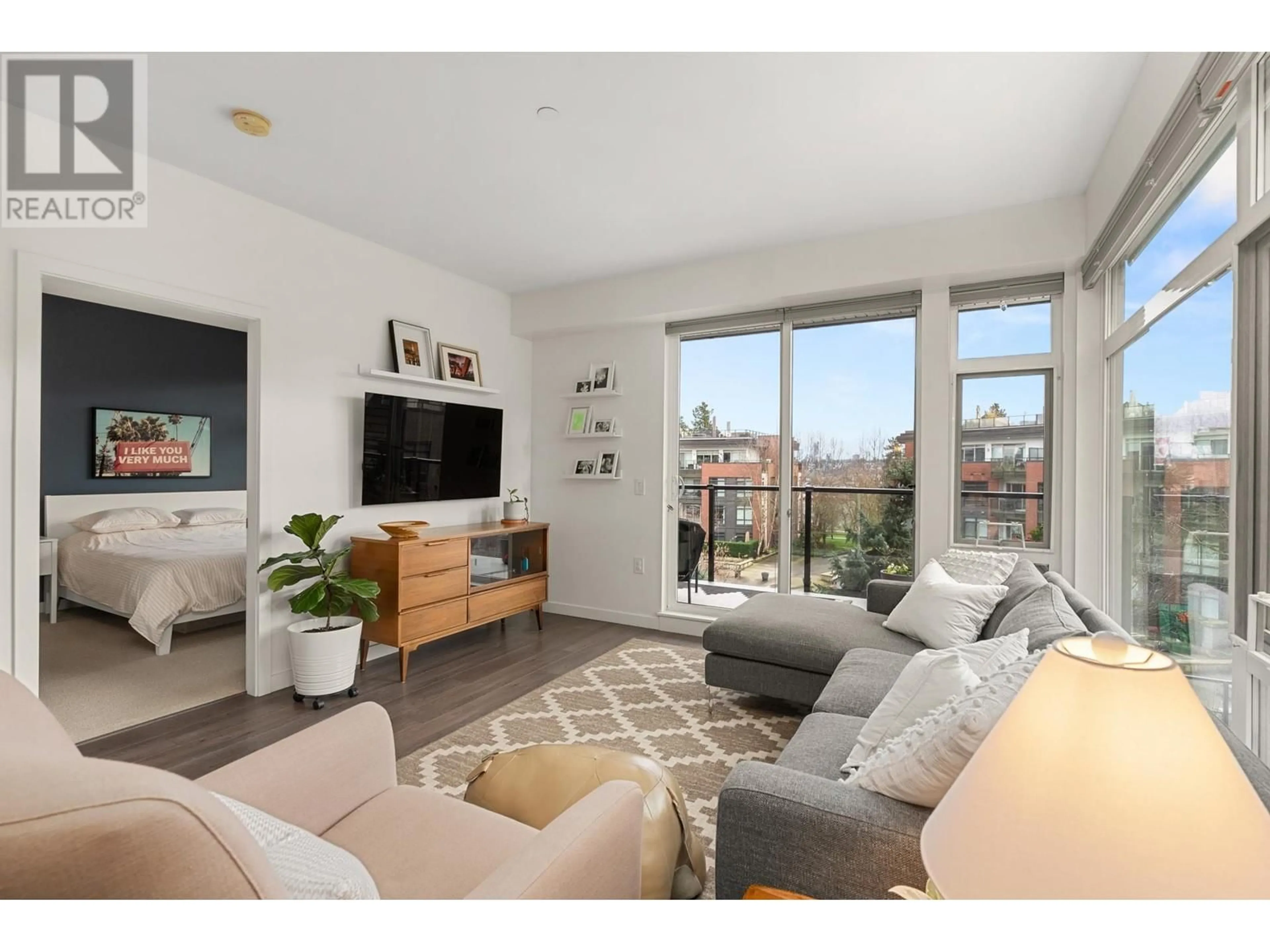 Living room with furniture, unknown for 205 - 26 ROYAL AVENUE, New Westminster British Columbia V3L0B7