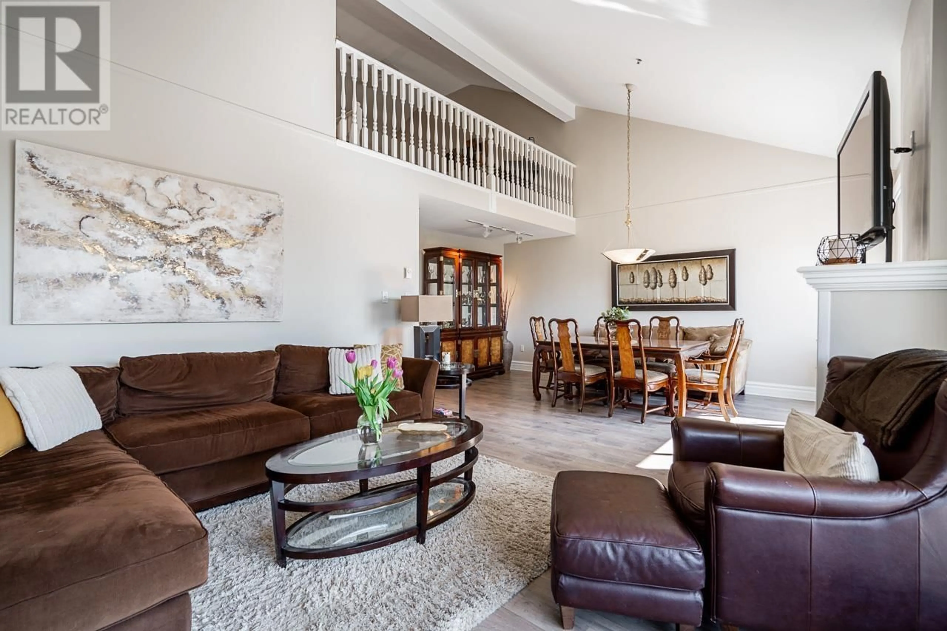 Living room with furniture, unknown for 409 - 3 RENAISSANCE SQUARE, New Westminster British Columbia V3M6K4