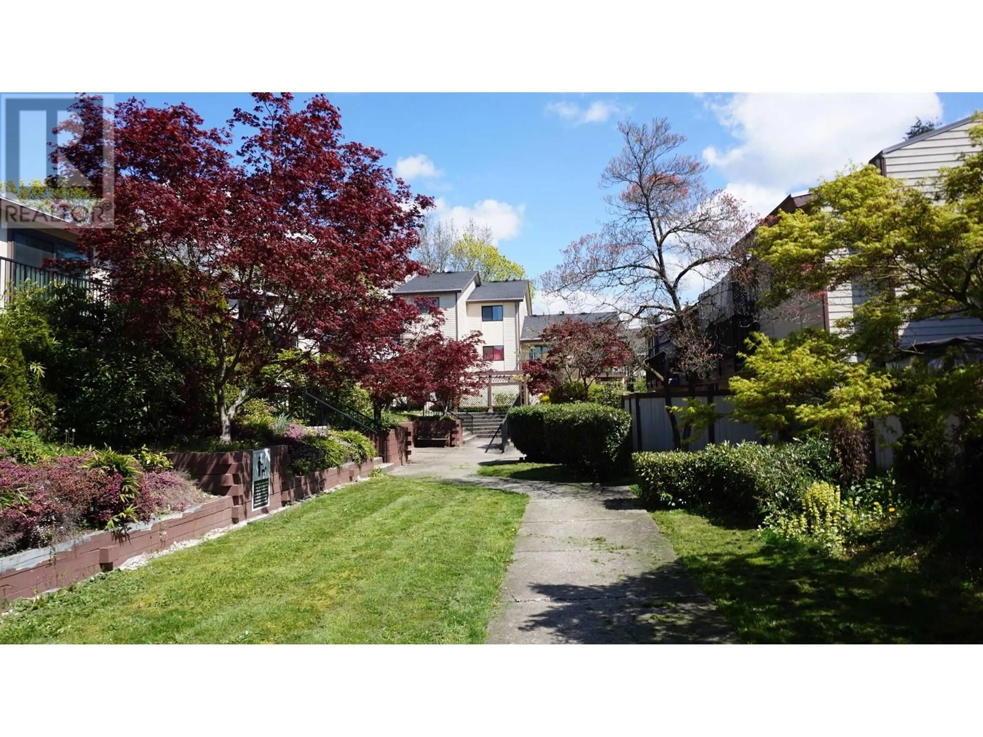A pic from outside/outdoor area/front of a property/back of a property/a pic from drone, street for 12 - 7567 HUMPHRIES COURT, Burnaby British Columbia V3N4K9