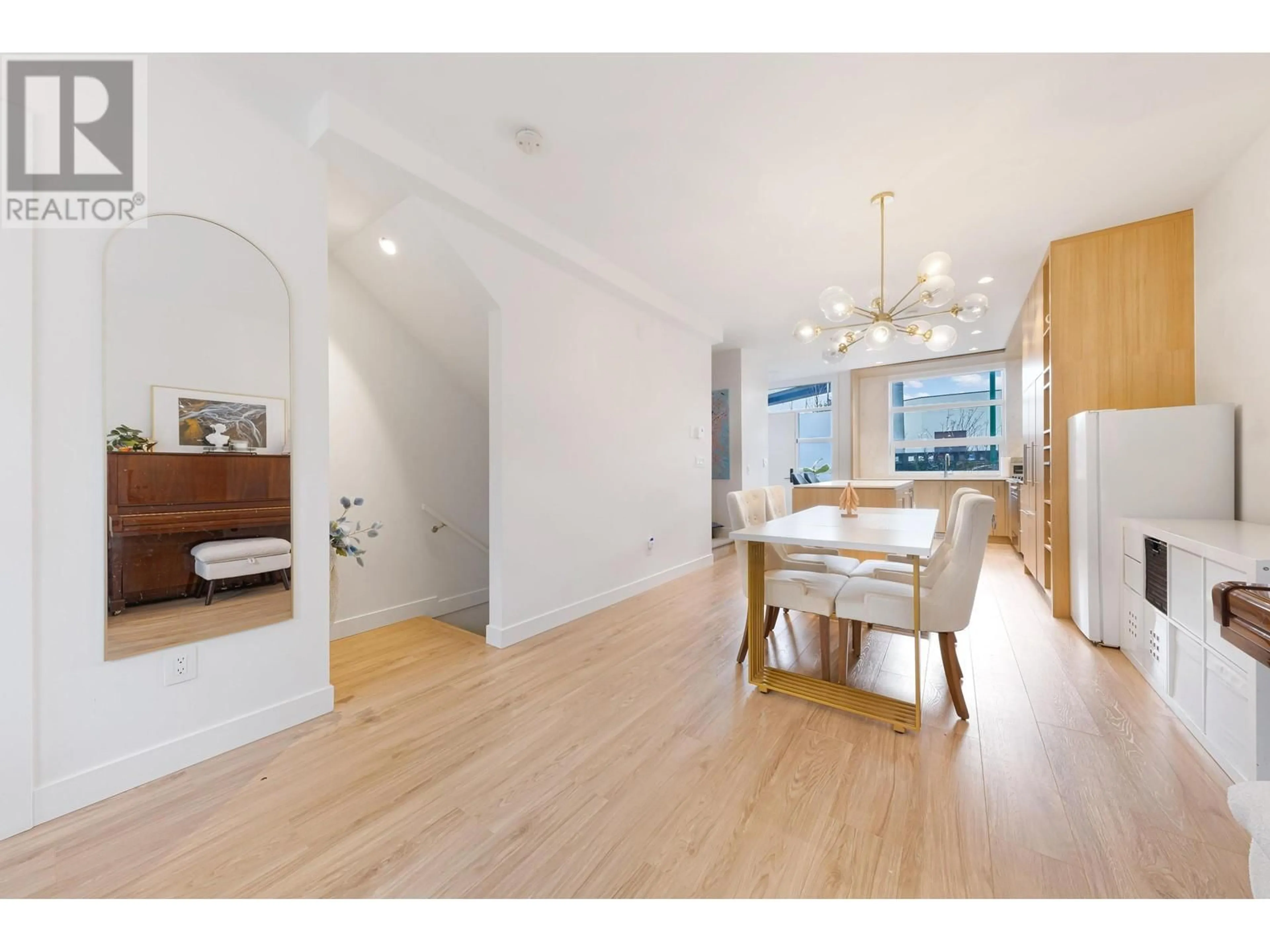 Open concept kitchen, wood/laminate floor for 1204 - 6085 IRMIN STREET, Burnaby British Columbia V5J5C5