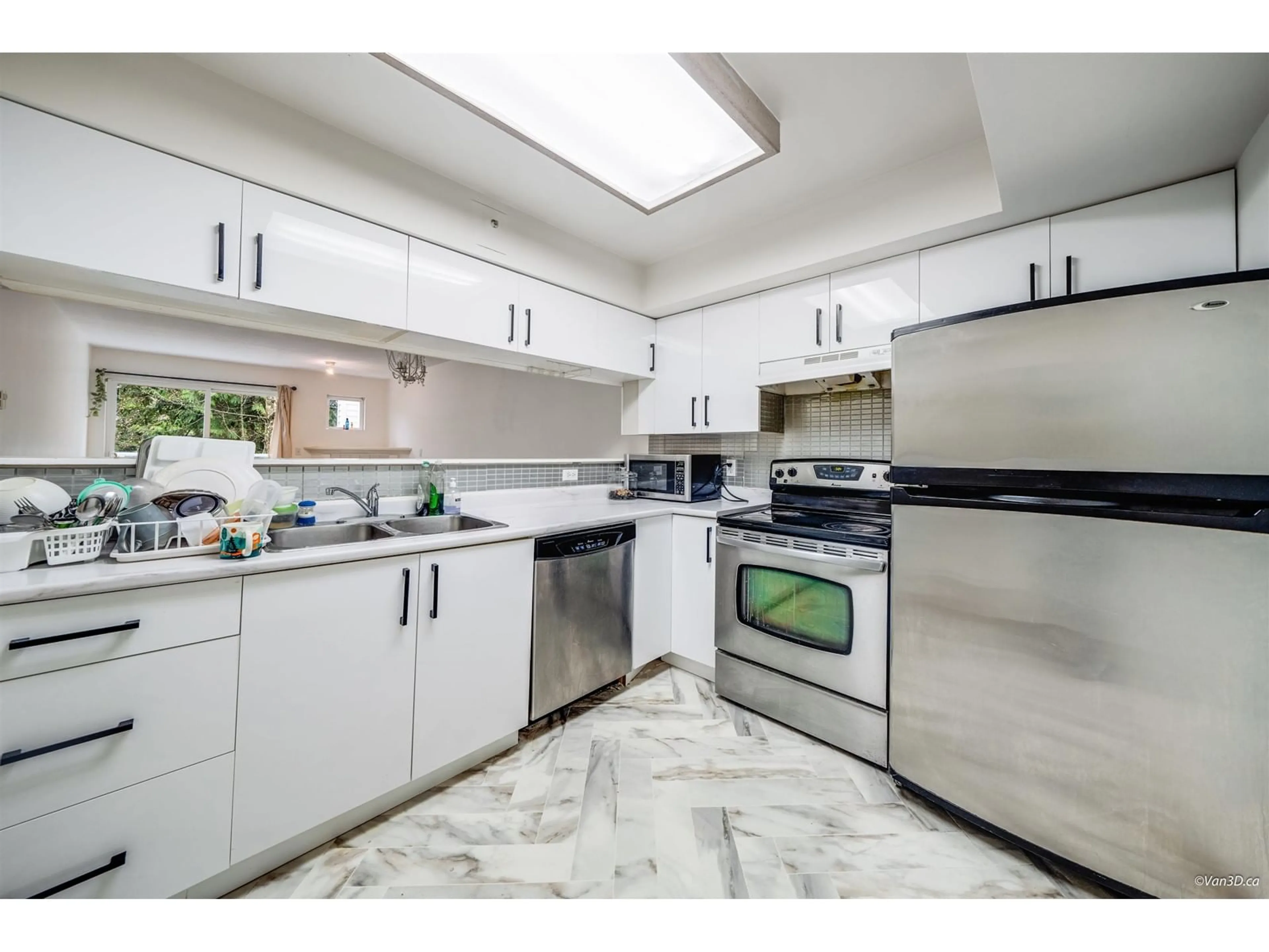 Standard kitchen, ceramic/tile floor for C302 - 9848 WHALLEY, Surrey British Columbia V3T5S8