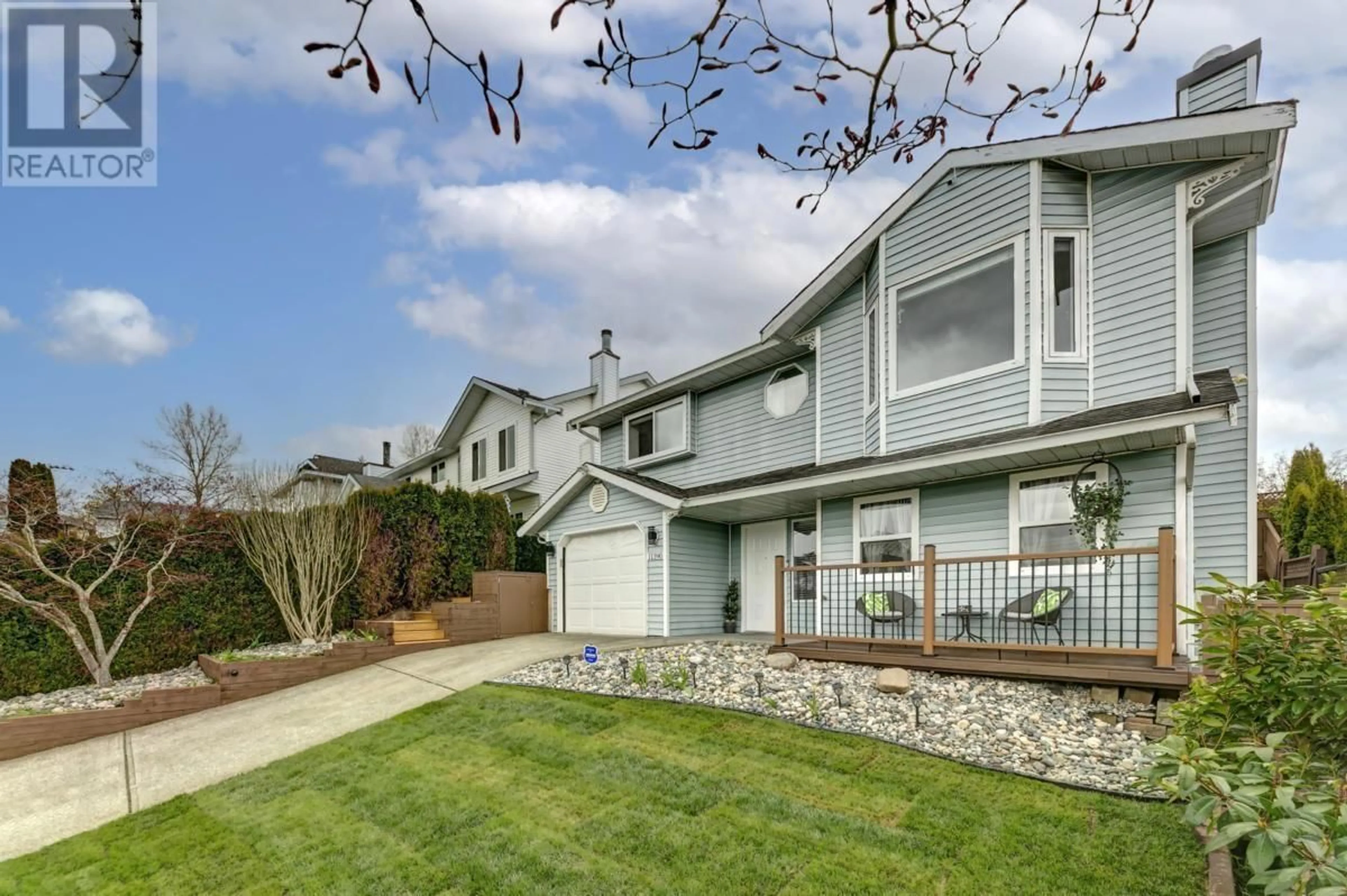Home with vinyl exterior material, unknown for 11390 HARRISON STREET, Maple Ridge British Columbia V2X9L2