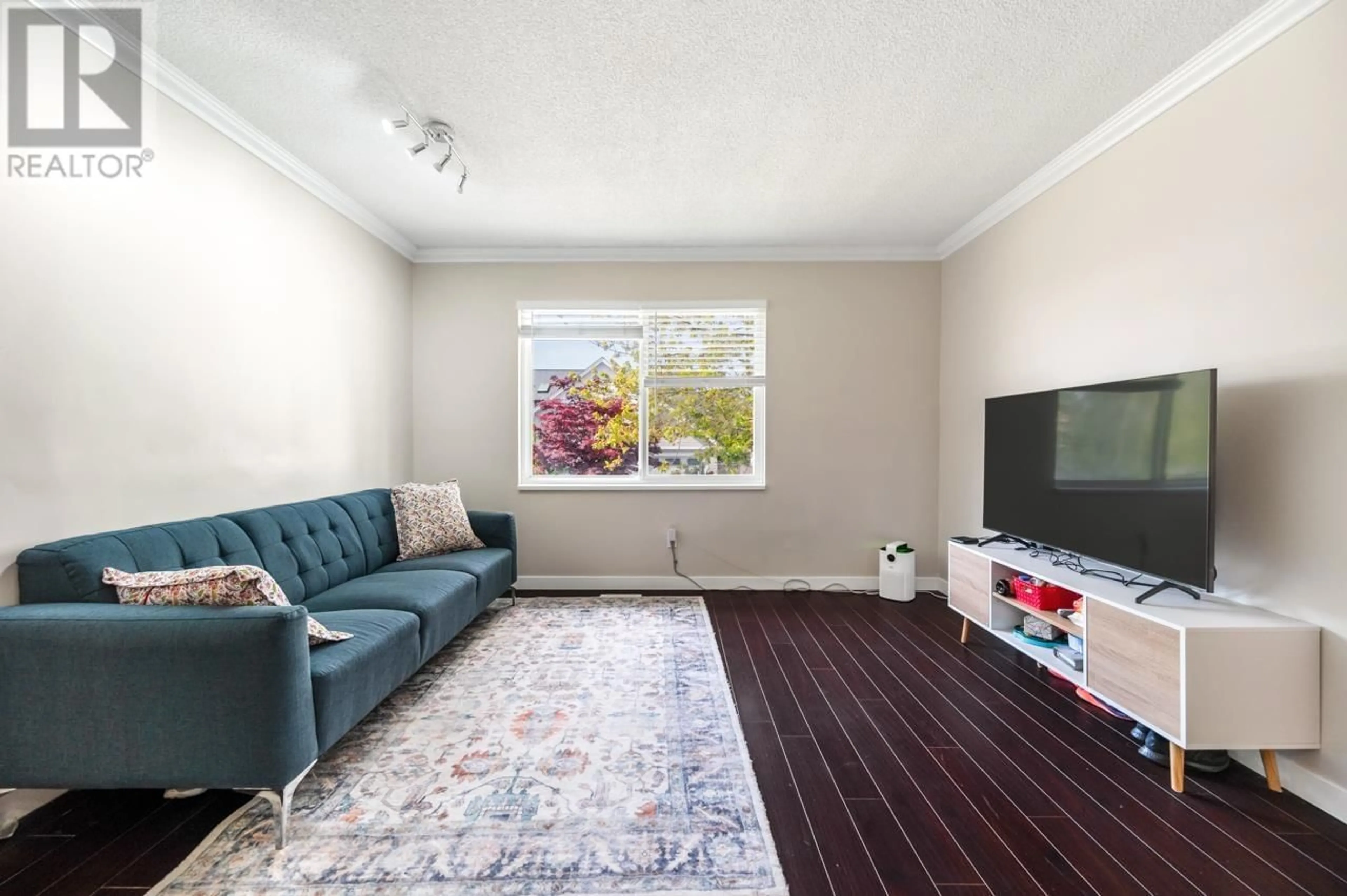 Living room with furniture, unknown for 10860 BONAVISTA GATE, Richmond British Columbia V7E4K3