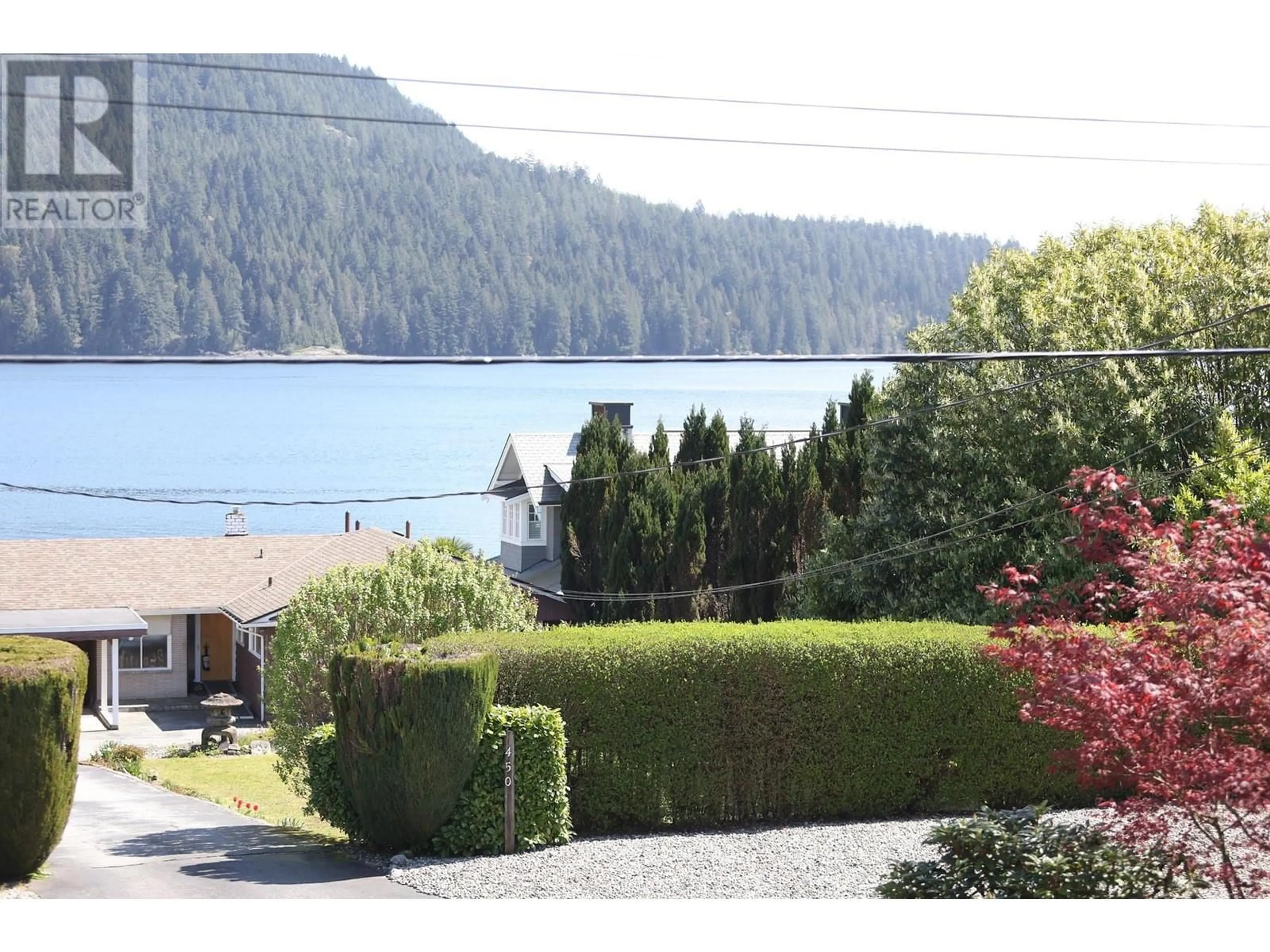A pic from outside/outdoor area/front of a property/back of a property/a pic from drone, water/lake/river/ocean view for 463 BEACHVIEW DRIVE, North Vancouver British Columbia V7G1P5