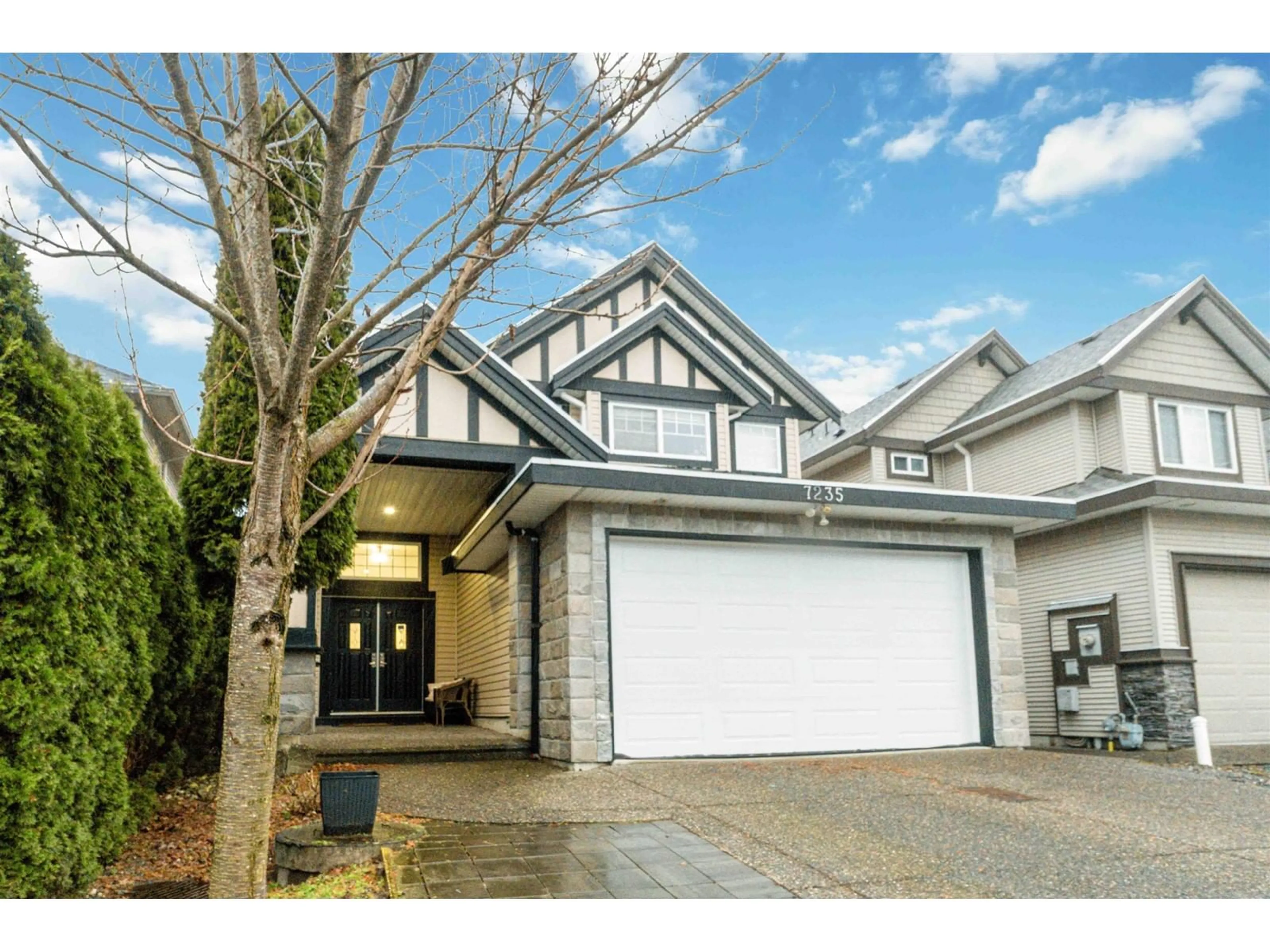Home with vinyl exterior material, street for 7235 199A, Langley British Columbia V2Y3J2