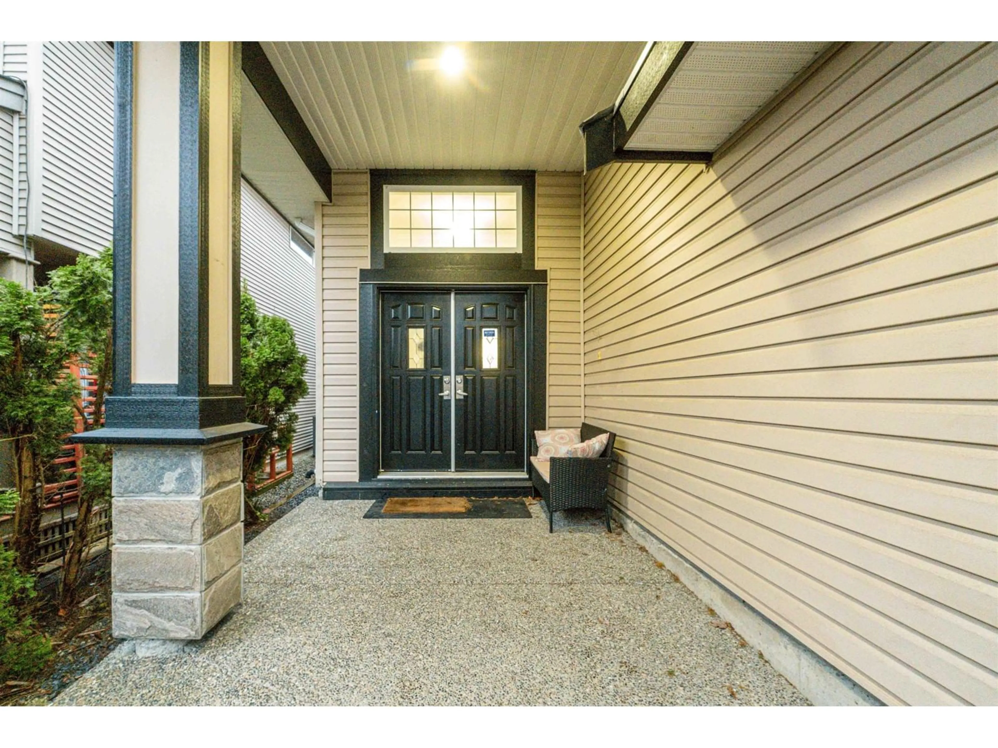 Indoor entryway for 7235 199A, Langley British Columbia V2Y3J2