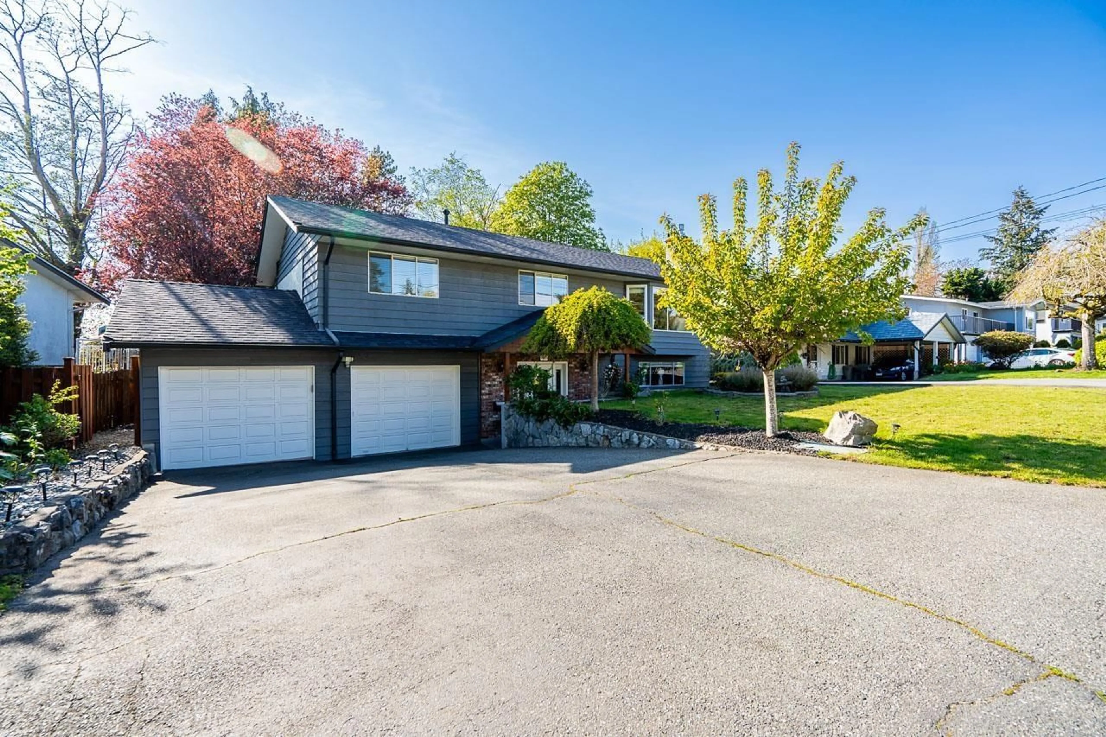 Unknown for 7383 MINSTER SOUTH, Delta British Columbia V4C4M4