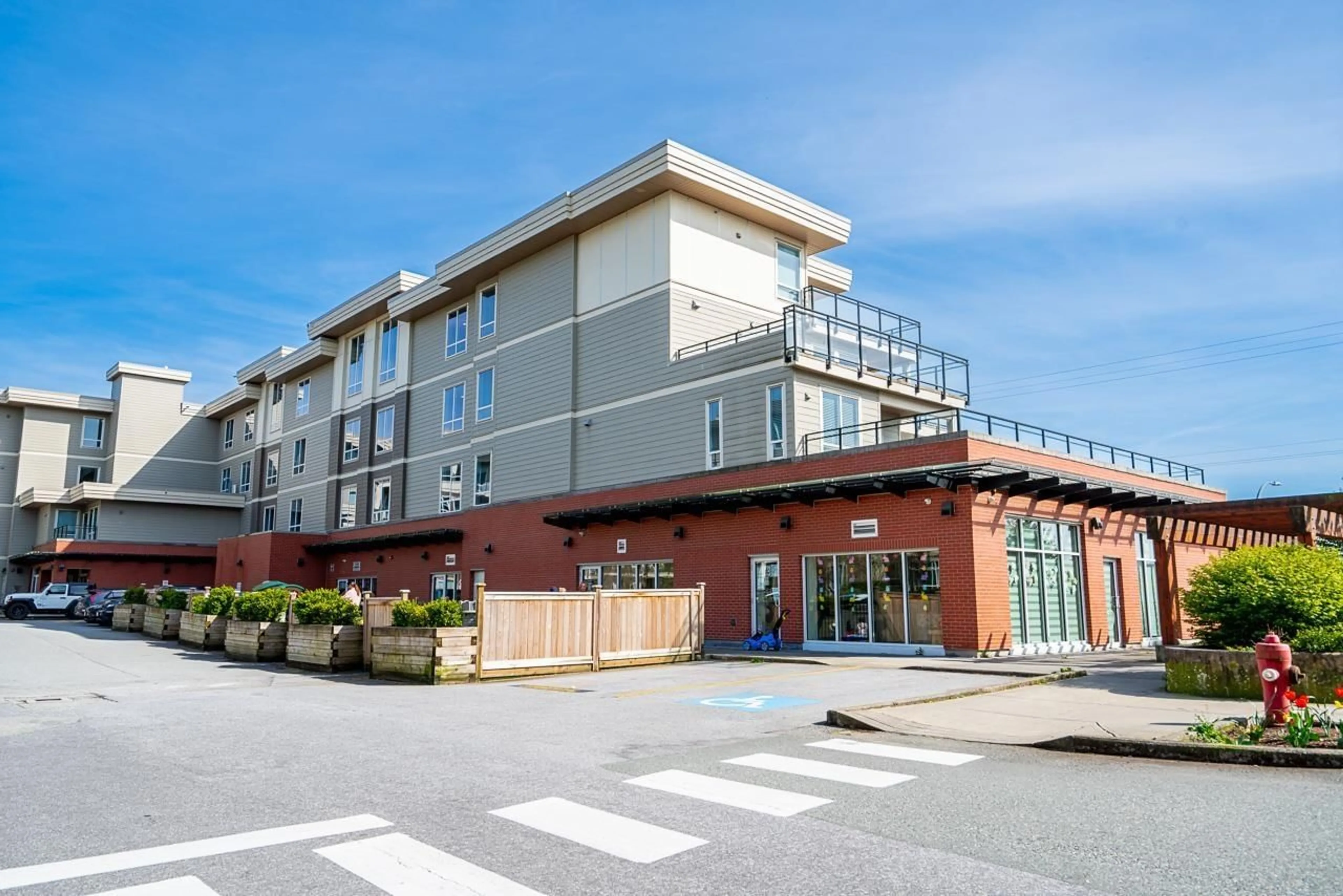 Patio, building for F104 - 20211 66, Langley British Columbia V2Y0L4
