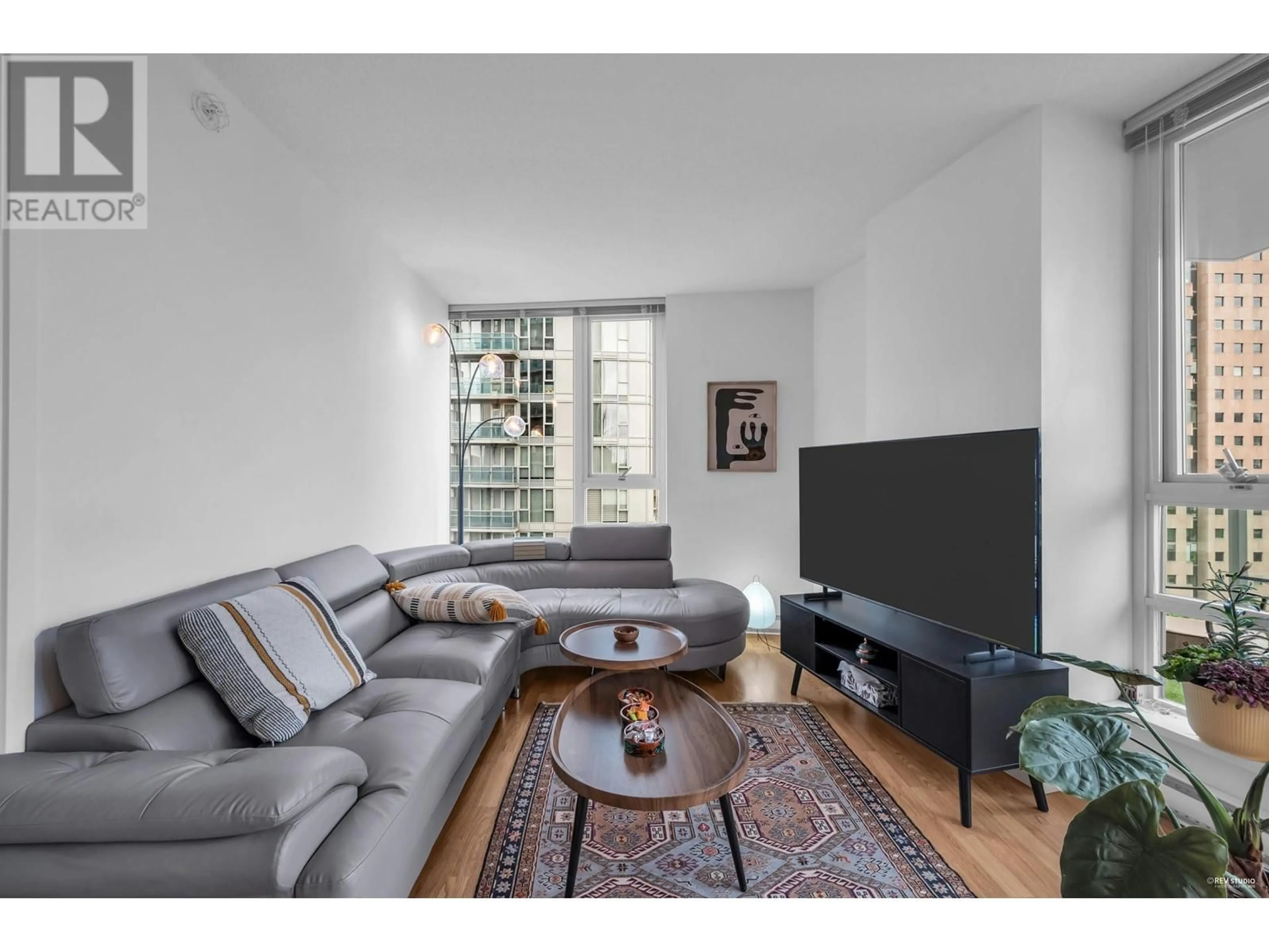 Living room with furniture, unknown for 1502 - 233 ROBSON STREET, Vancouver British Columbia V6B0E8
