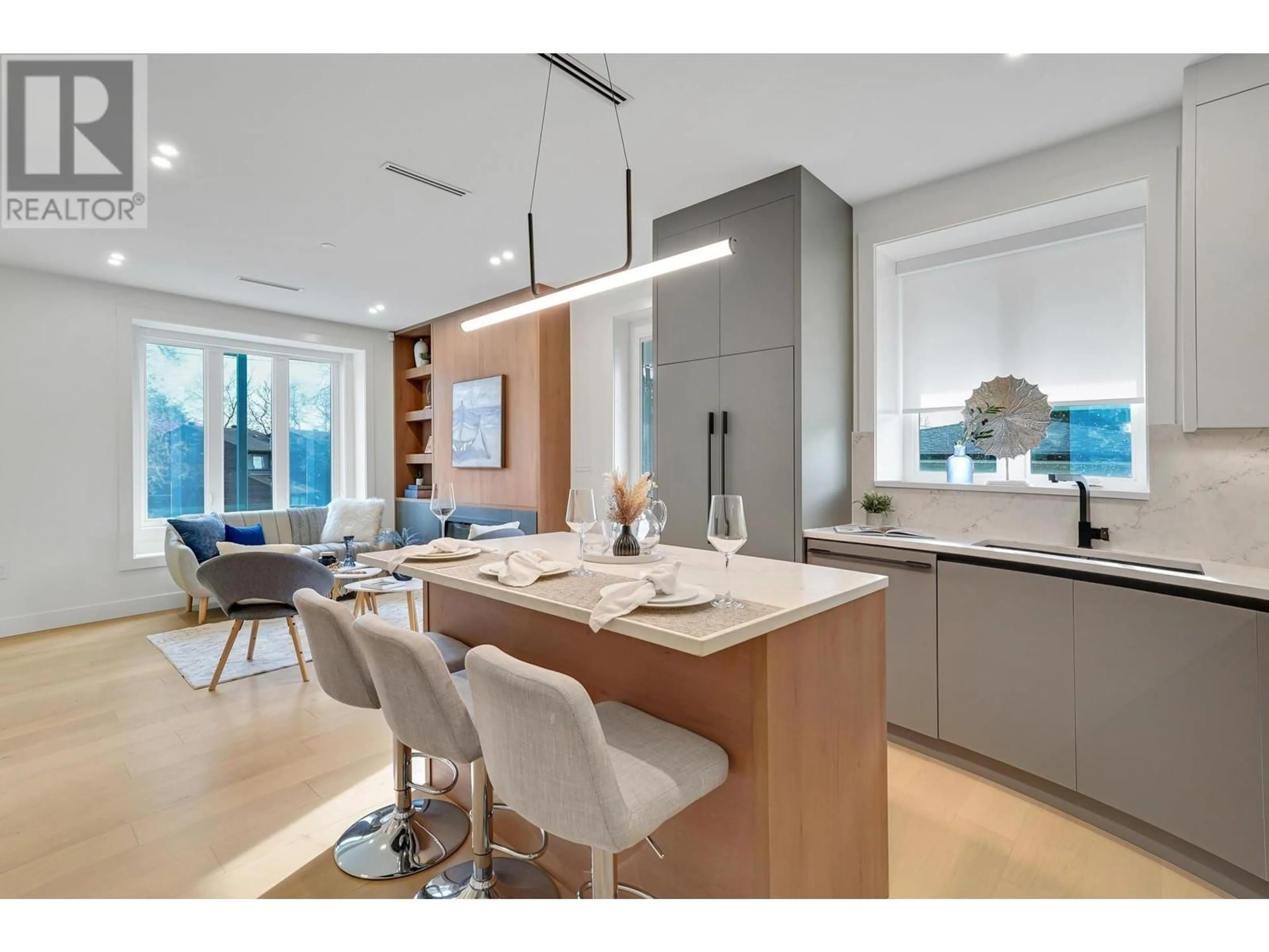 Contemporary kitchen, unknown for 3483 ADANAC STREET, Vancouver British Columbia V5K4P4