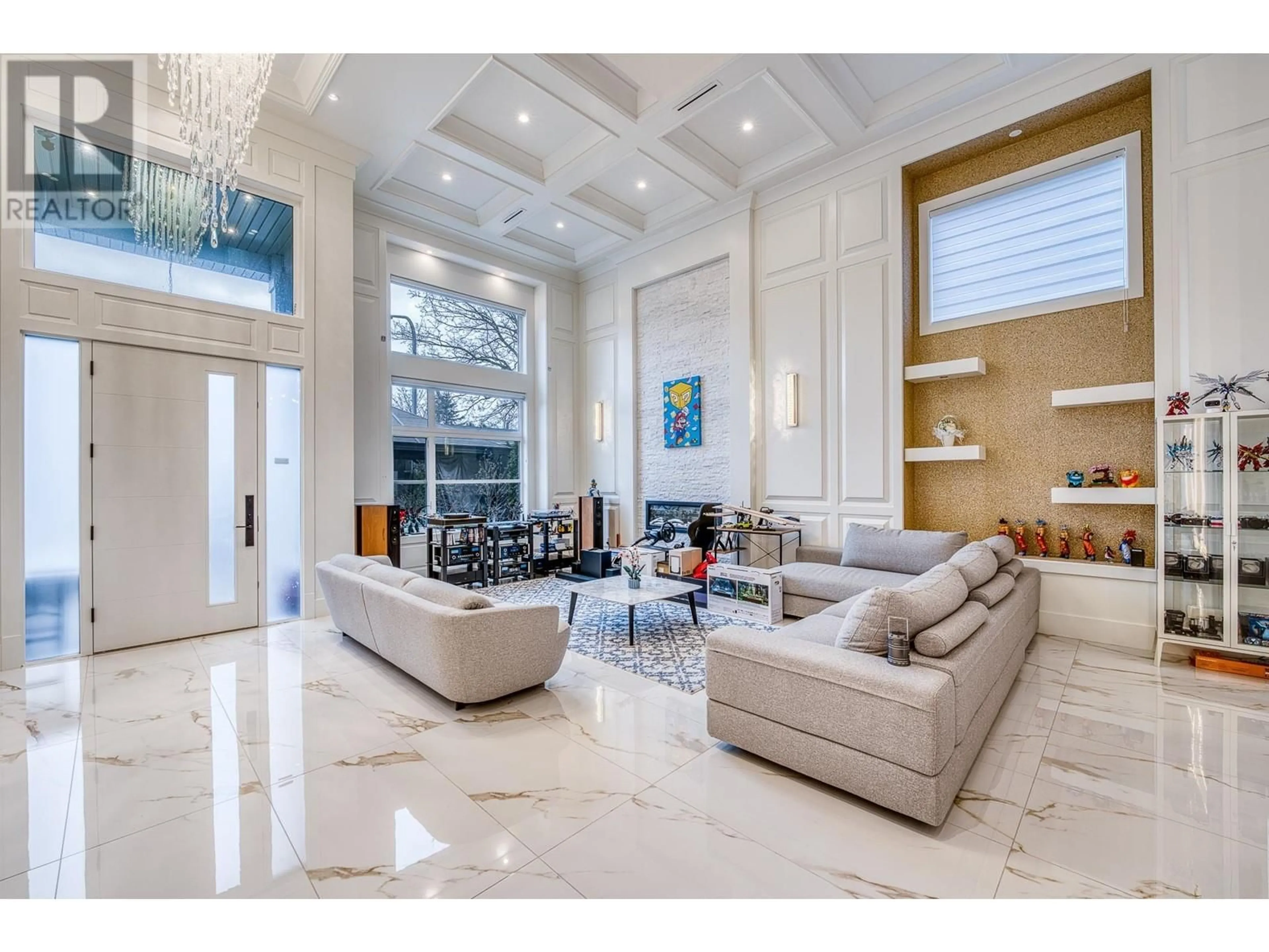 Lobby for 10851 ROSELEA CRESCENT, Richmond British Columbia V7A2R5