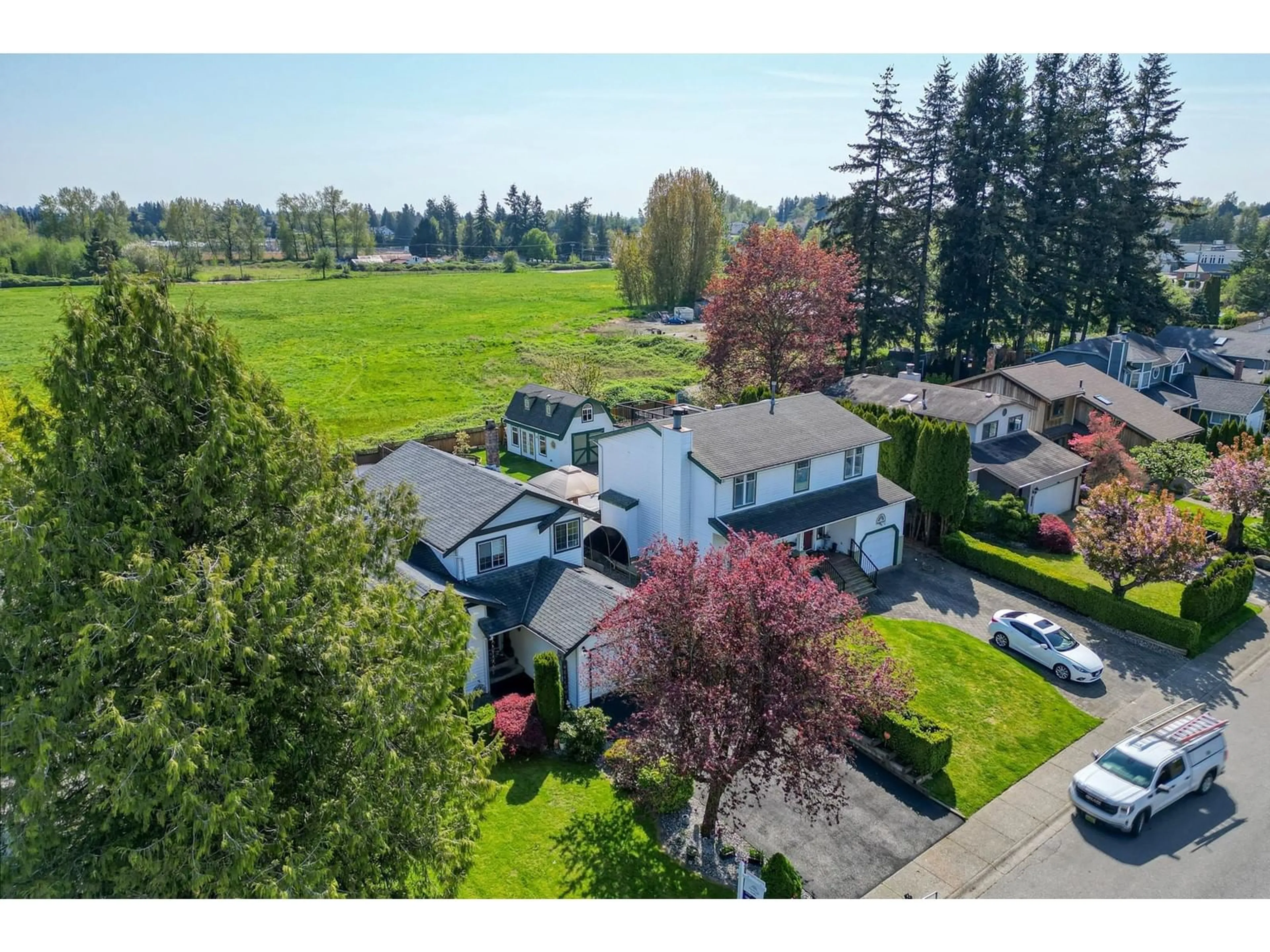 A pic from outside/outdoor area/front of a property/back of a property/a pic from drone, street for 27320 26B, Langley British Columbia V4W3K2