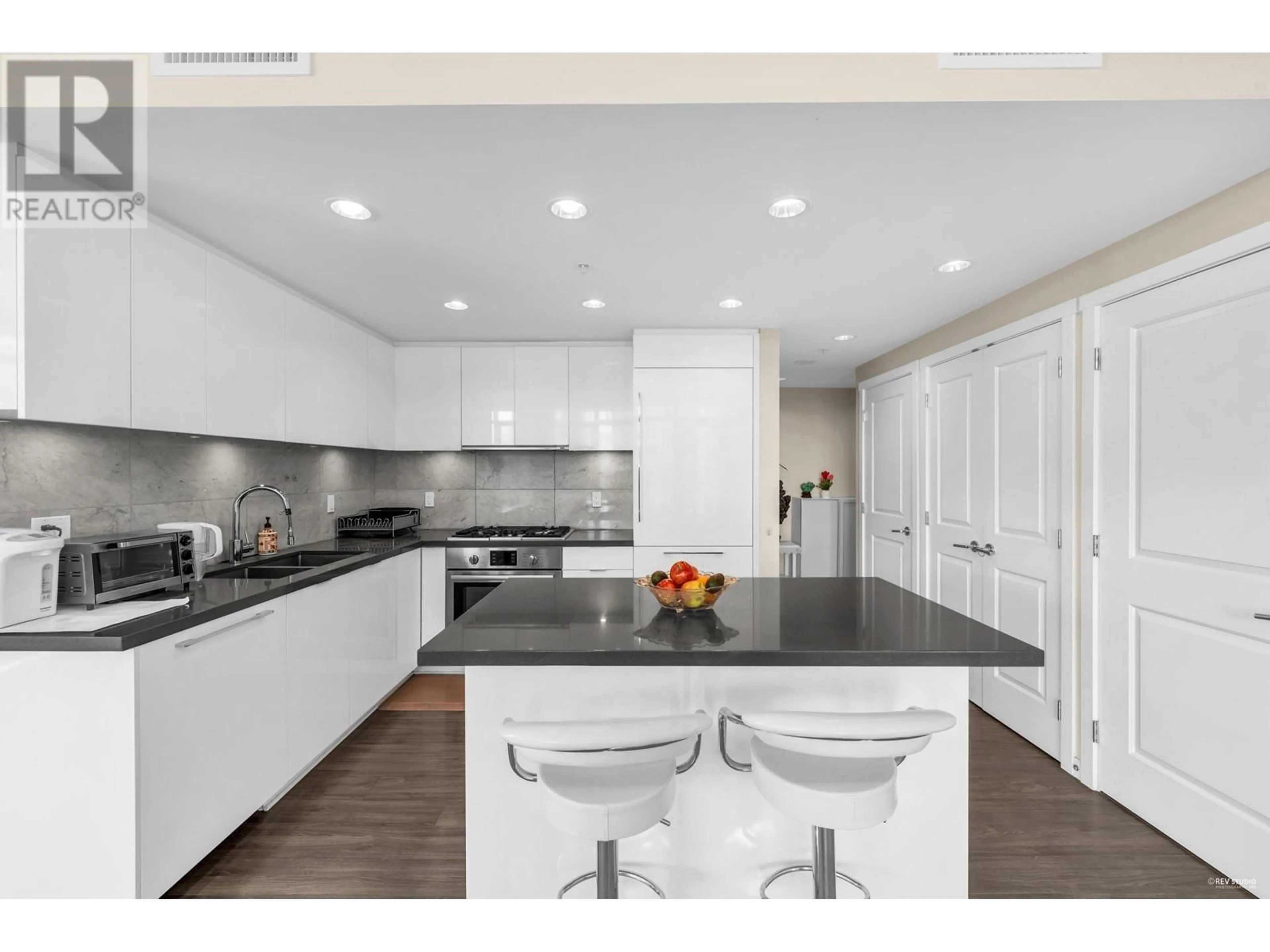 Contemporary kitchen, ceramic/tile floor for 1502 - 7368 GOLLNER AVENUE, Richmond British Columbia V6Y0H9