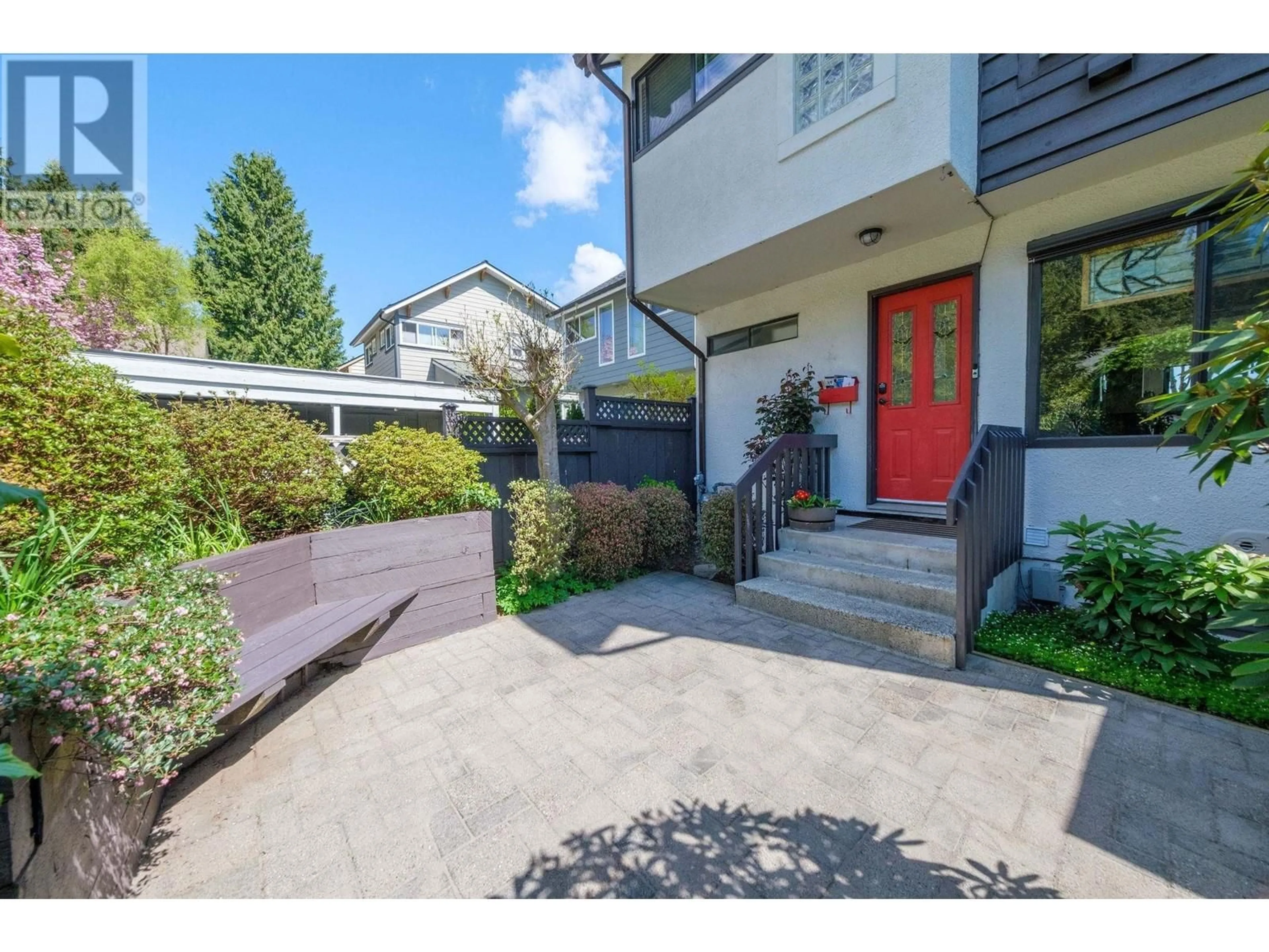 Unknown for 4560 GARDEN GROVE DRIVE, Burnaby British Columbia V5G3Y5