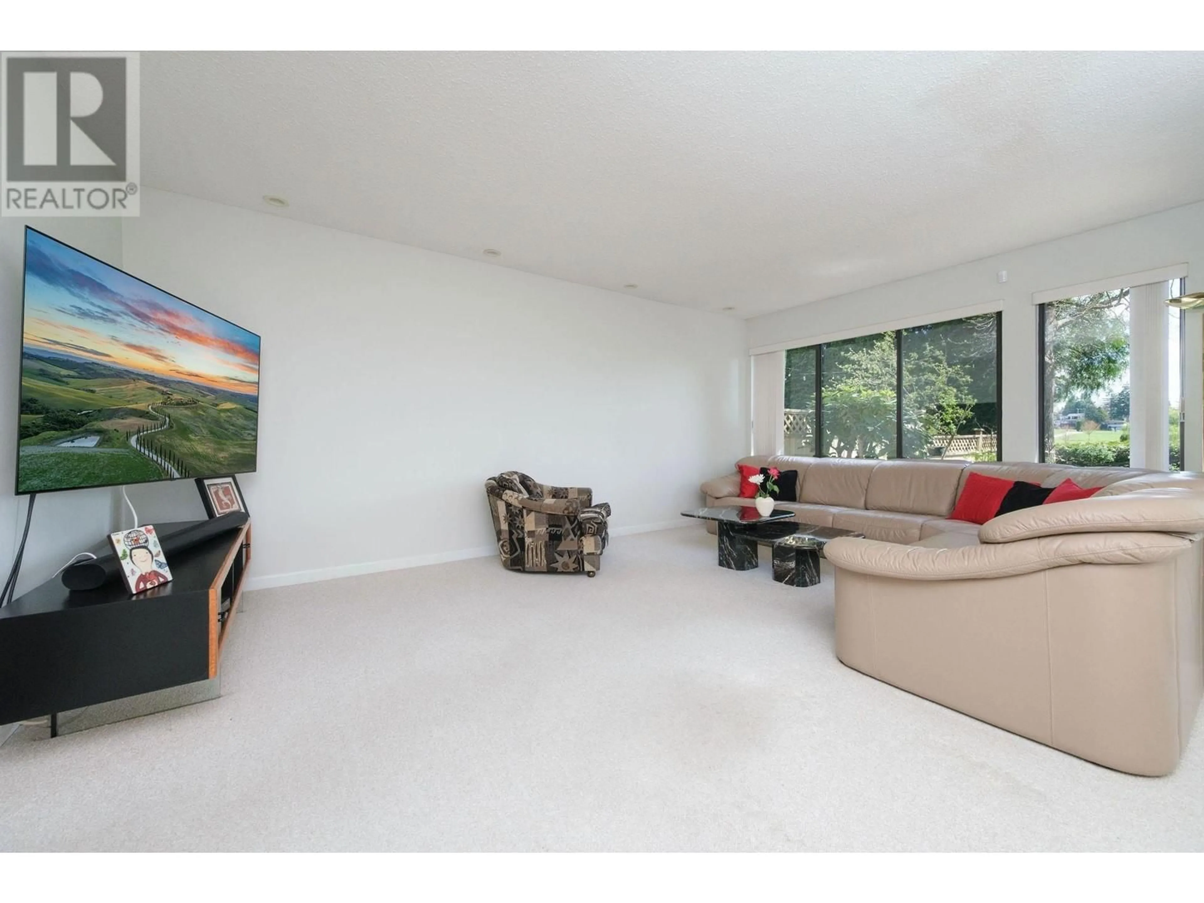 Unknown for 4560 GARDEN GROVE DRIVE, Burnaby British Columbia V5G3Y5