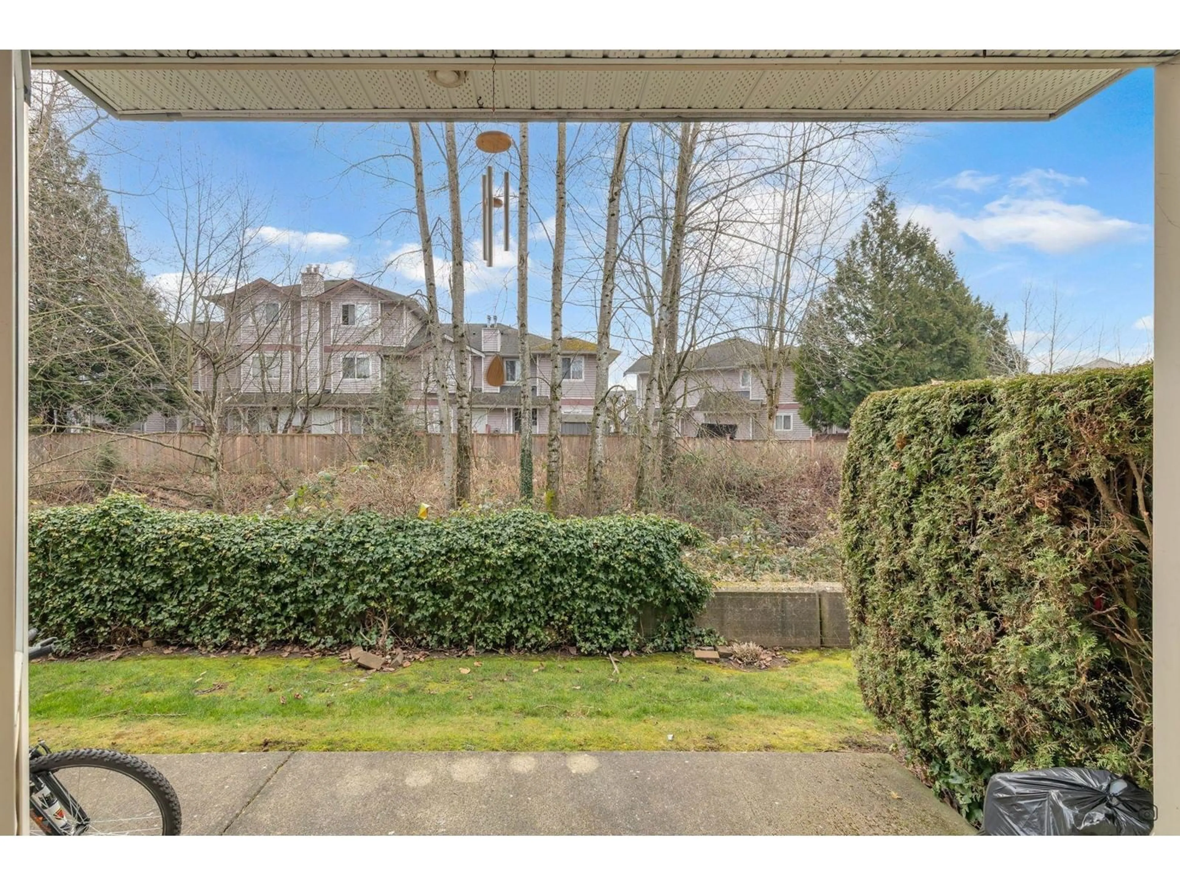 Patio, unknown for 23 - 5750 174, Surrey British Columbia V3S7K3