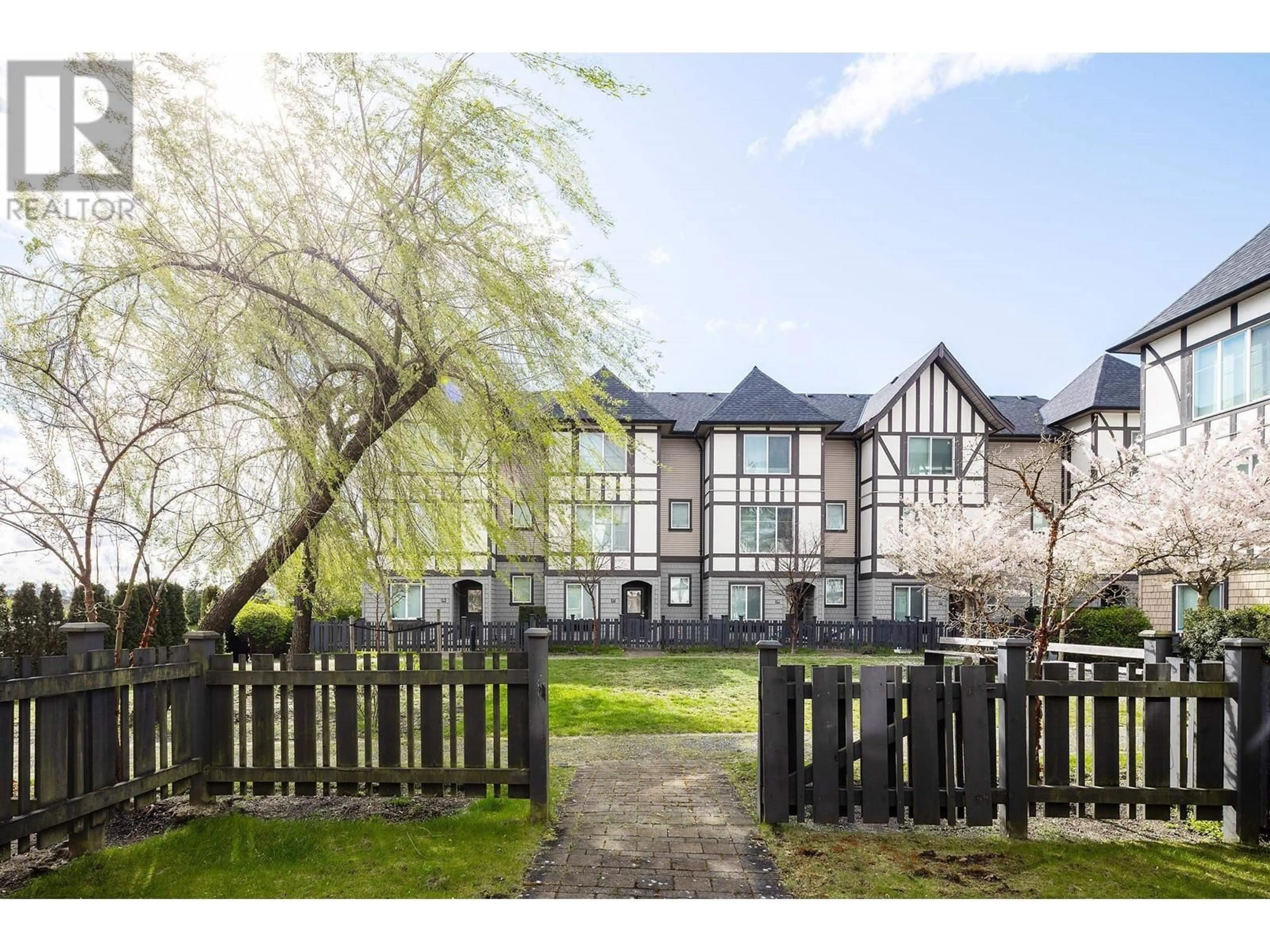 A pic from outside/outdoor area/front of a property/back of a property/a pic from drone, unknown for 37 - 9728 ALEXANDRA ROAD, Richmond British Columbia V6X0M4