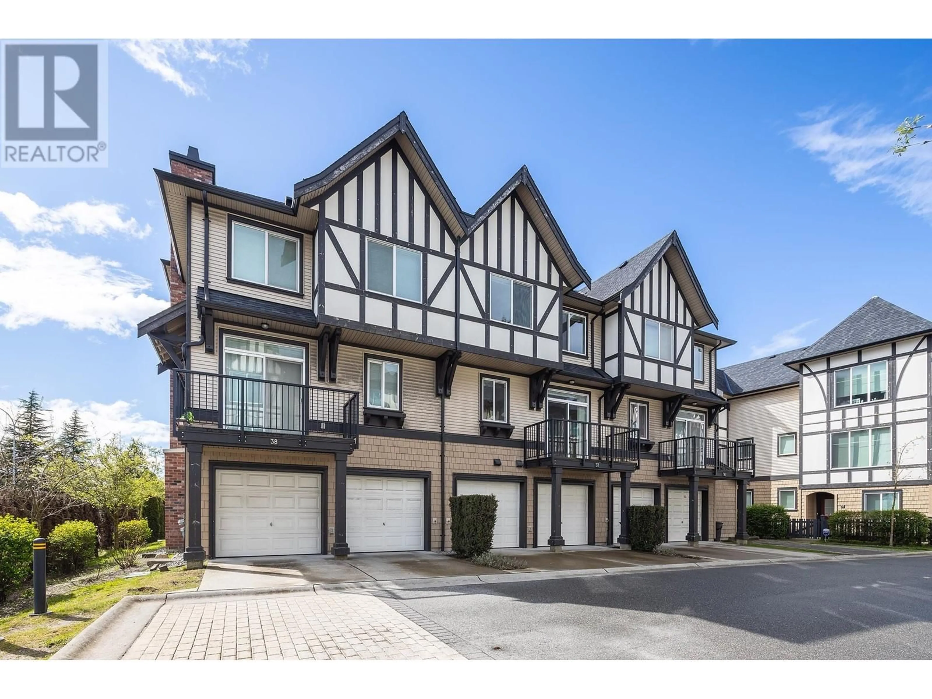 A pic from outside/outdoor area/front of a property/back of a property/a pic from drone, street for 37 - 9728 ALEXANDRA ROAD, Richmond British Columbia V6X0M4