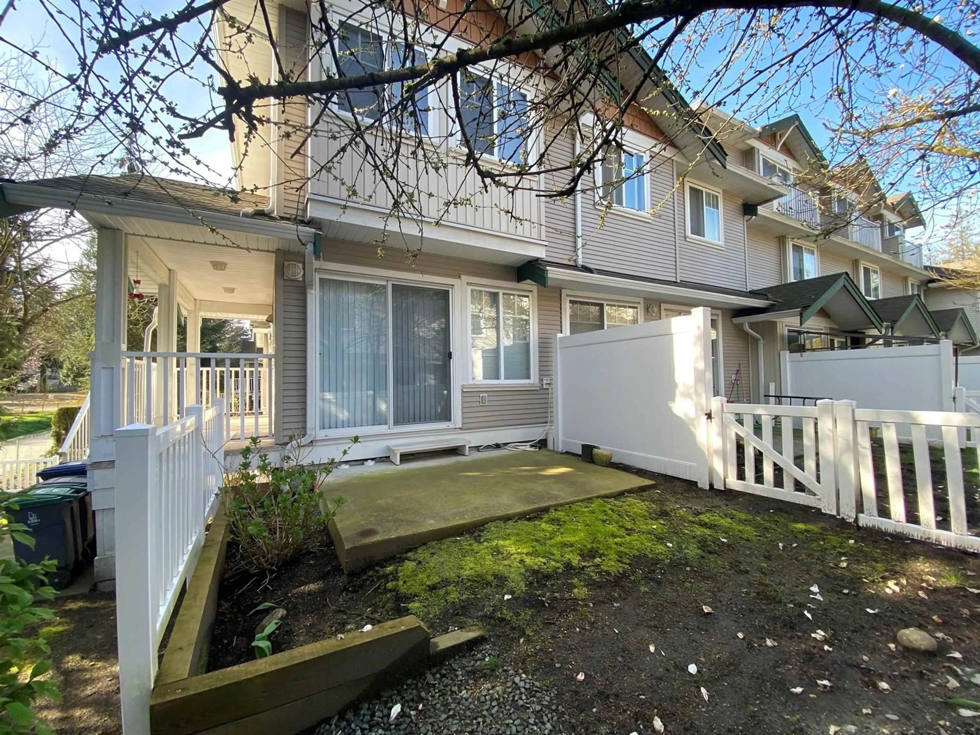 A pic from outside/outdoor area/front of a property/back of a property/a pic from drone, street for 79 - 12711 64, Surrey British Columbia V3W1X1