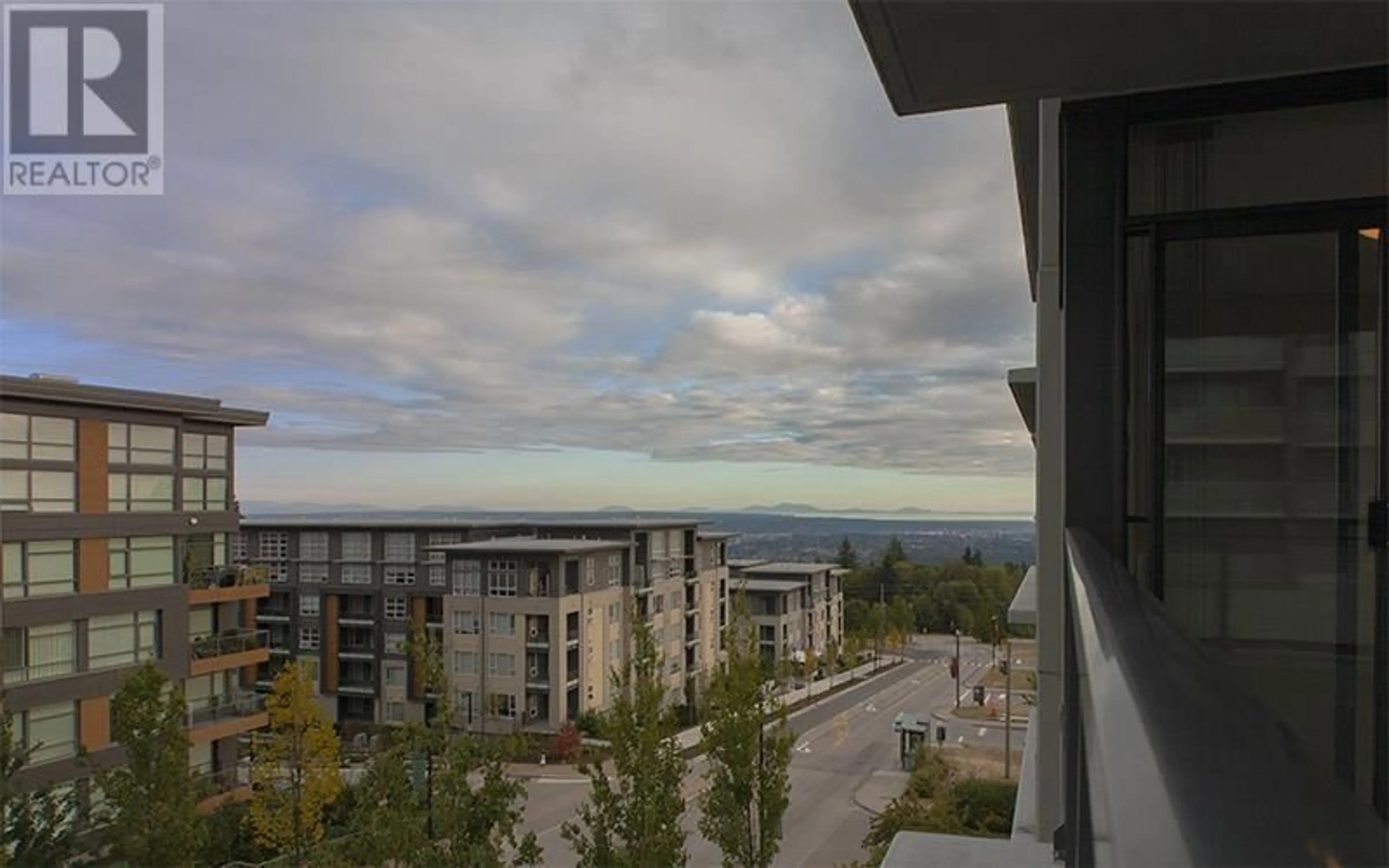 A pic from outside/outdoor area/front of a property/back of a property/a pic from drone, city buildings view from balcony for 625 - 9009 CORNERSTONE MEWS, Burnaby British Columbia V5A0B9