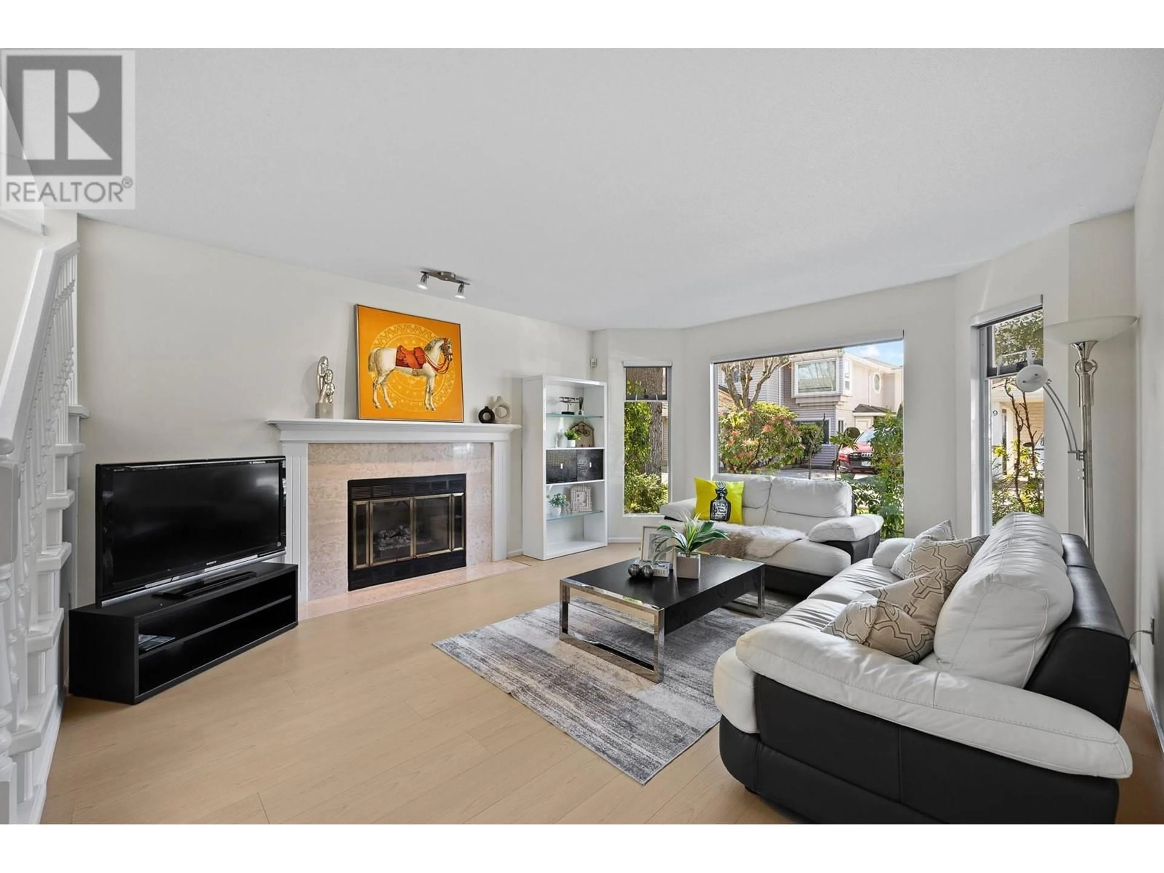 Living room with furniture, unknown for 13 - 5311 LACKNER CRESCENT, Richmond British Columbia V7E6B7