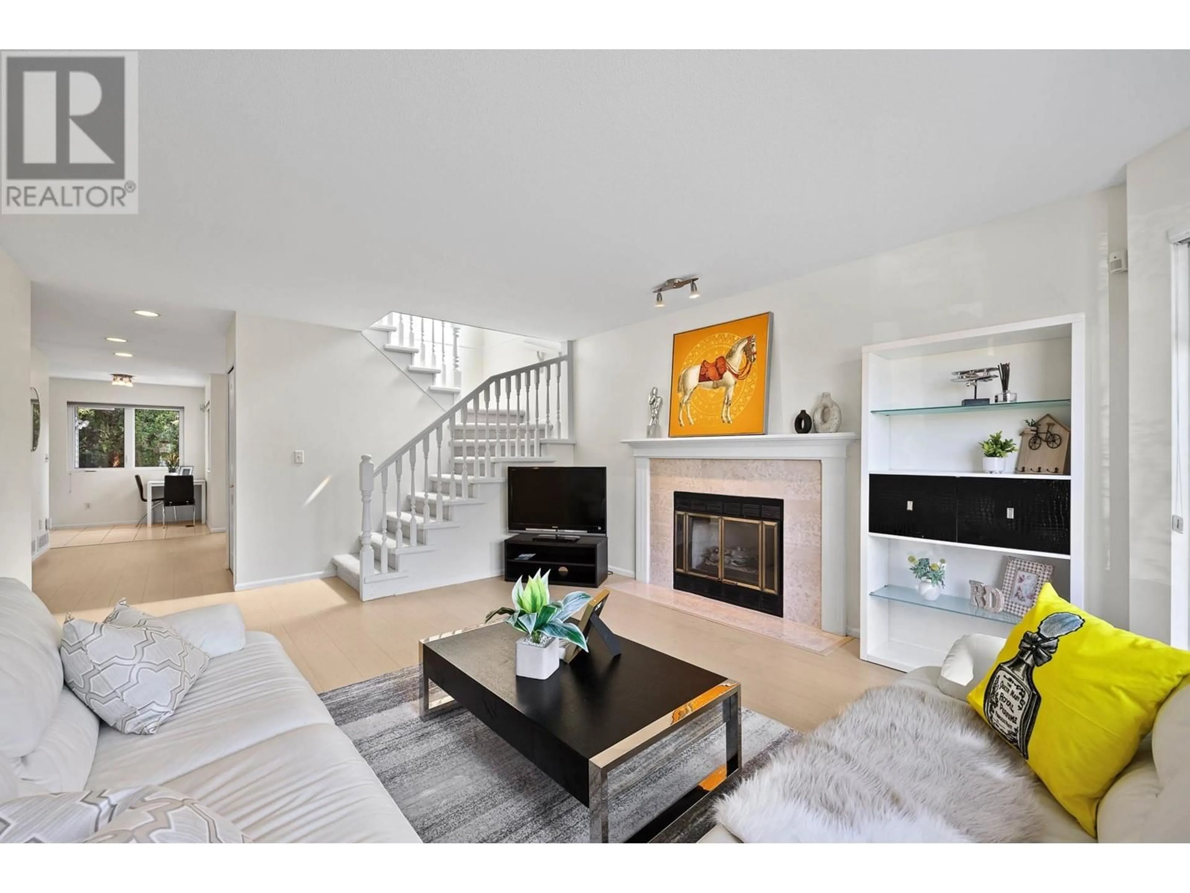 Living room with furniture, unknown for 13 - 5311 LACKNER CRESCENT, Richmond British Columbia V7E6B7