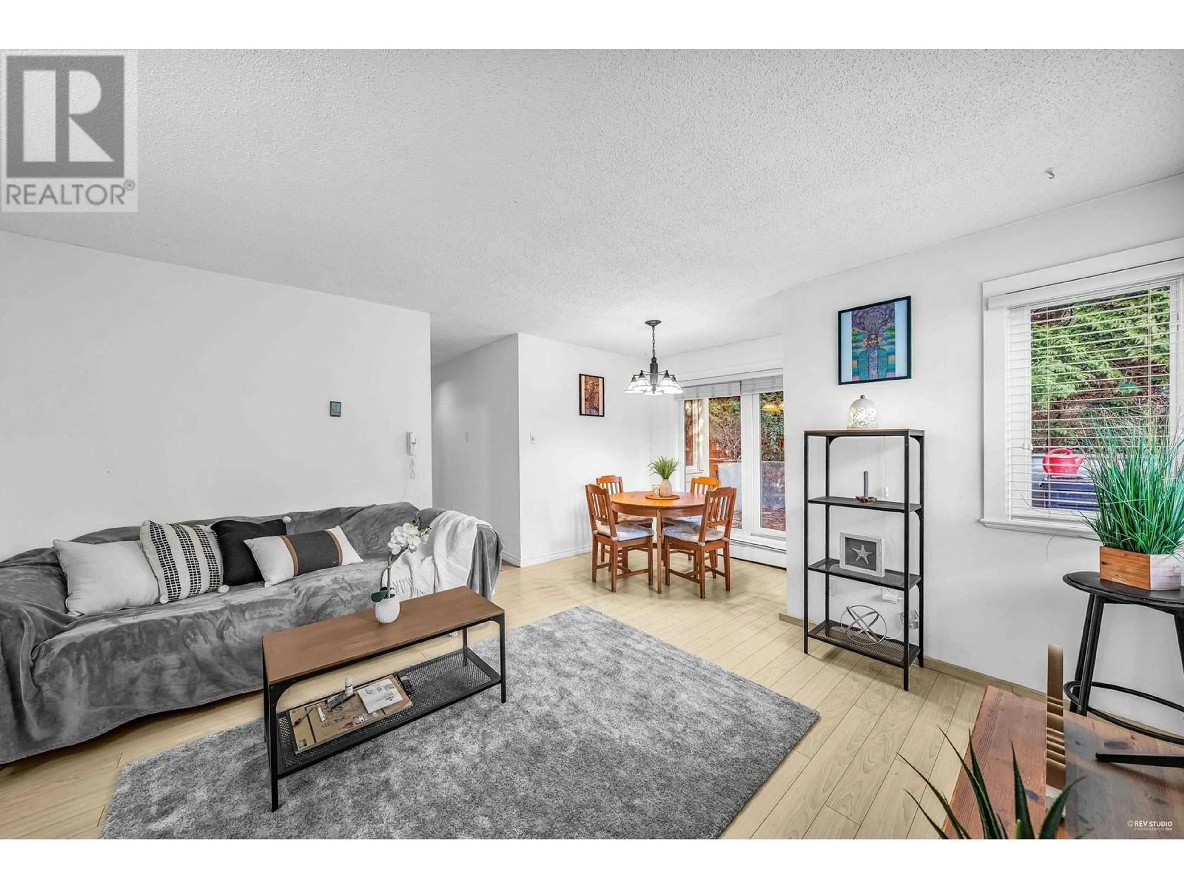 Living room with furniture, unknown for 106 - 830 7TH AVENUE, Vancouver British Columbia V5T4J2