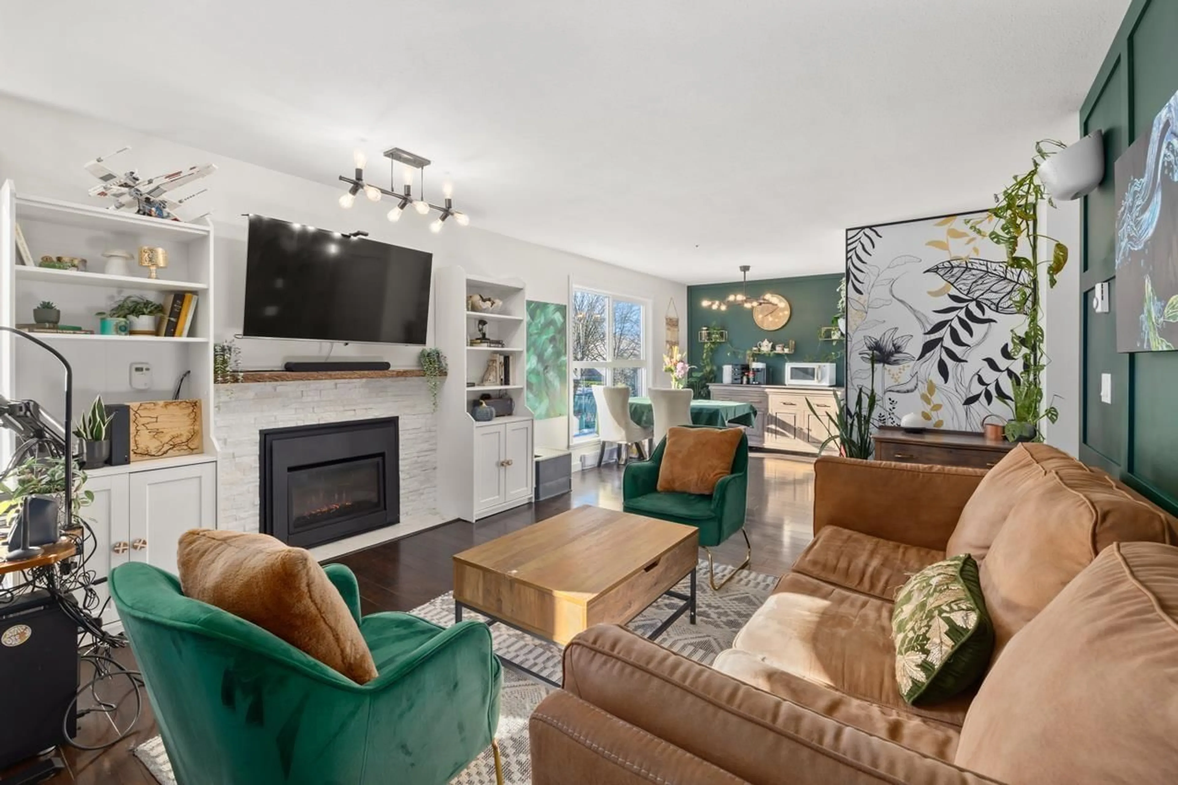 Living room with furniture, unknown for 108 - 20350 54, Langley British Columbia V3A8J4