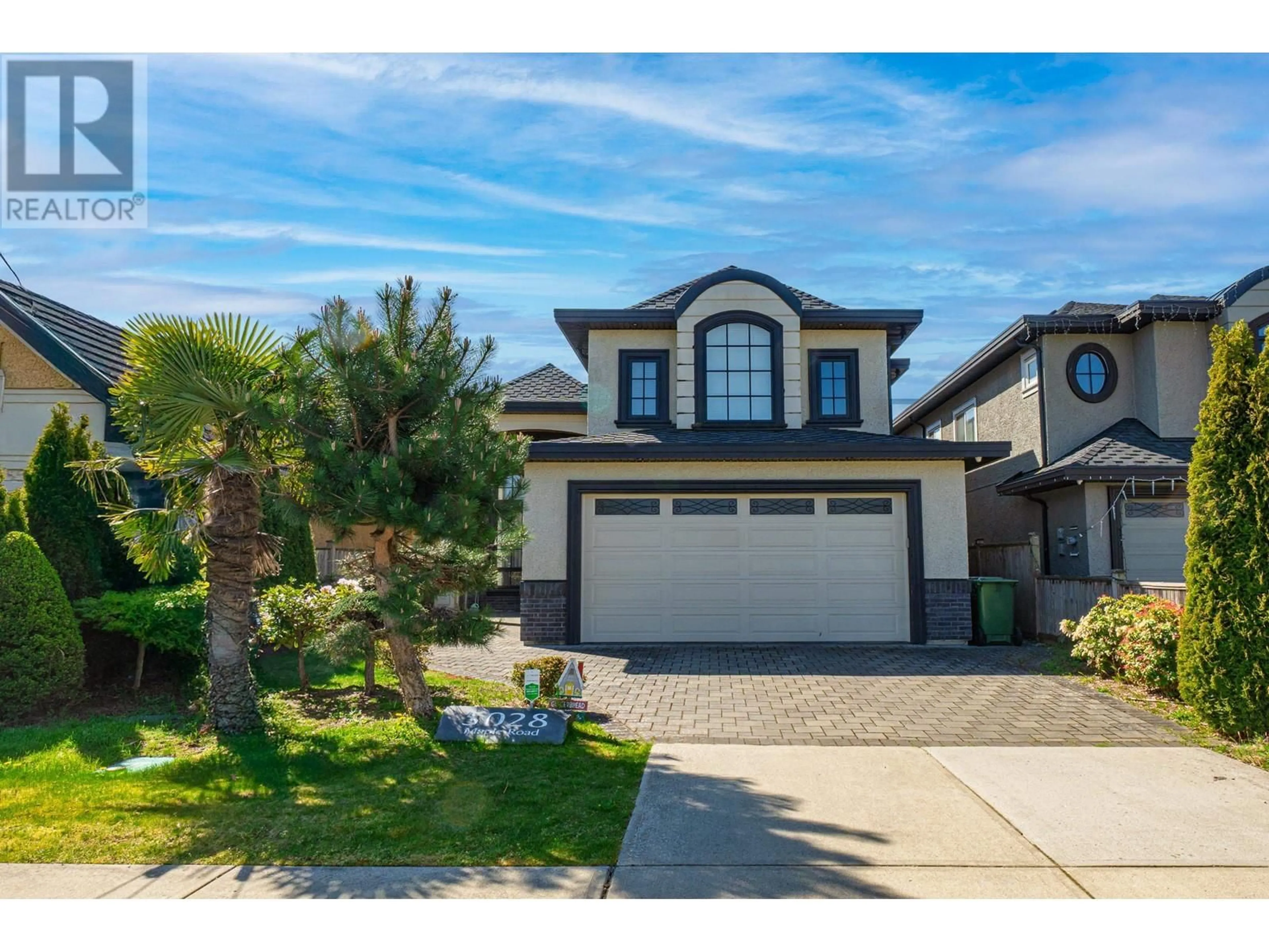 Home with vinyl exterior material, street for 5028 MAPLE ROAD, Richmond British Columbia V7E1G3