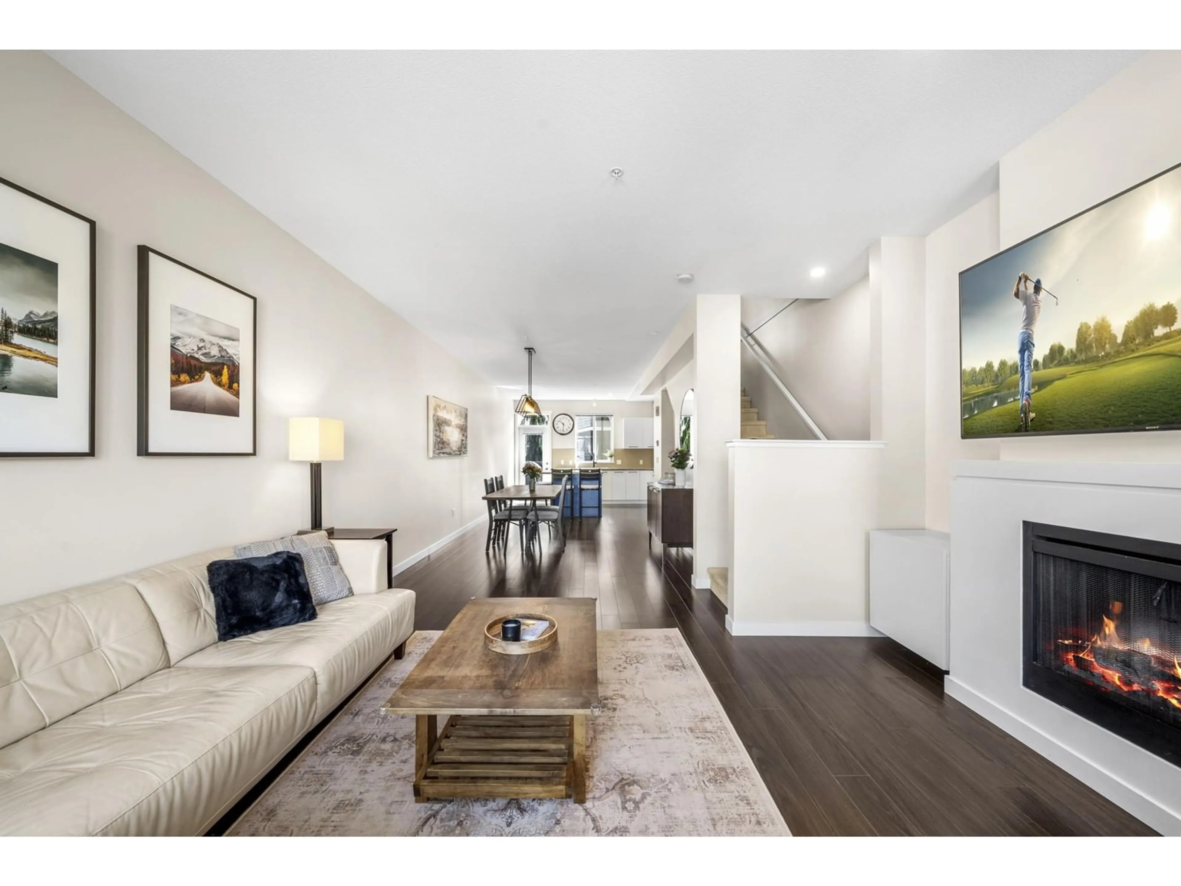 Living room with furniture, unknown for 75 - 7938 209, Langley British Columbia V2Y0K1