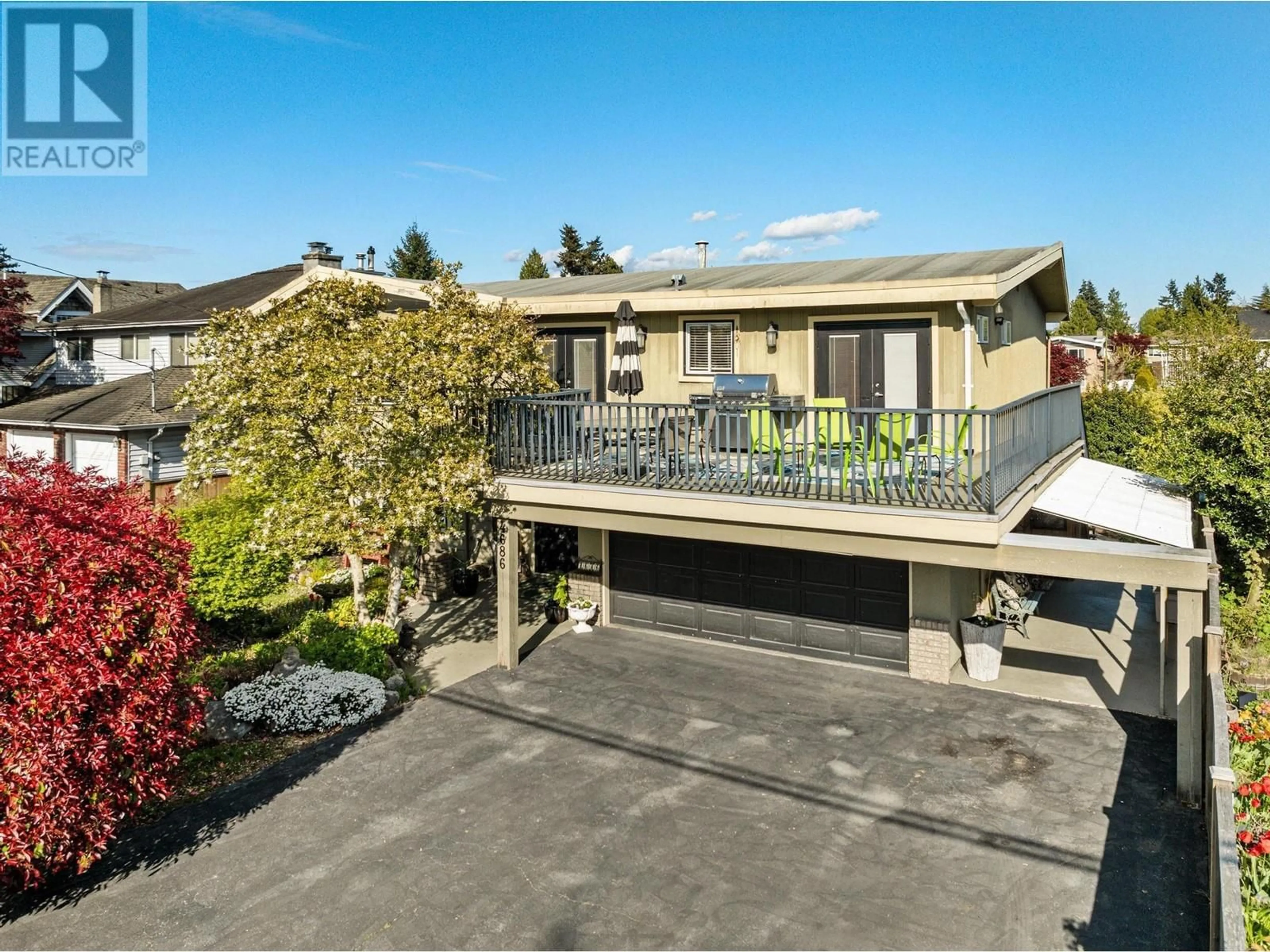 A pic from outside/outdoor area/front of a property/back of a property/a pic from drone, street for 4686 54A STREET, Ladner British Columbia V4K2Z8