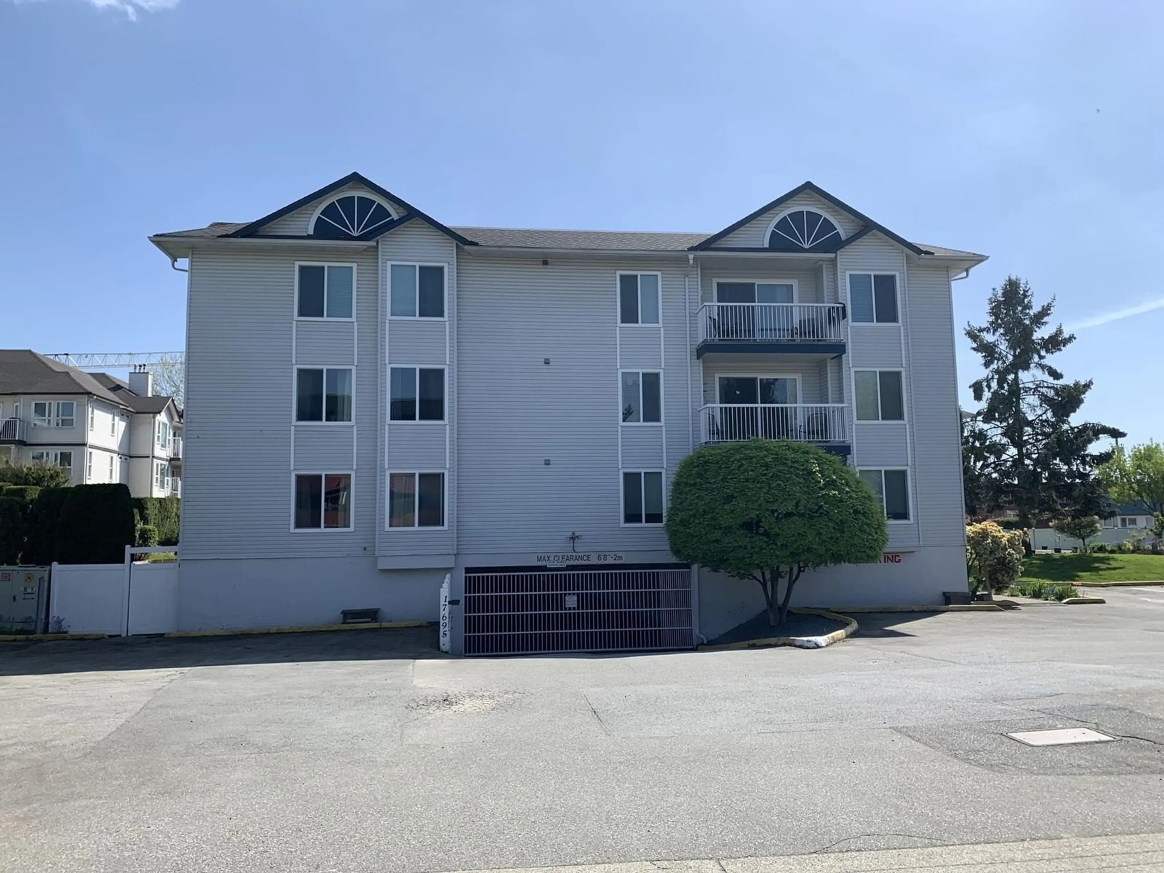 Unknown for 309 - 17695 58, Surrey British Columbia V3S1L5