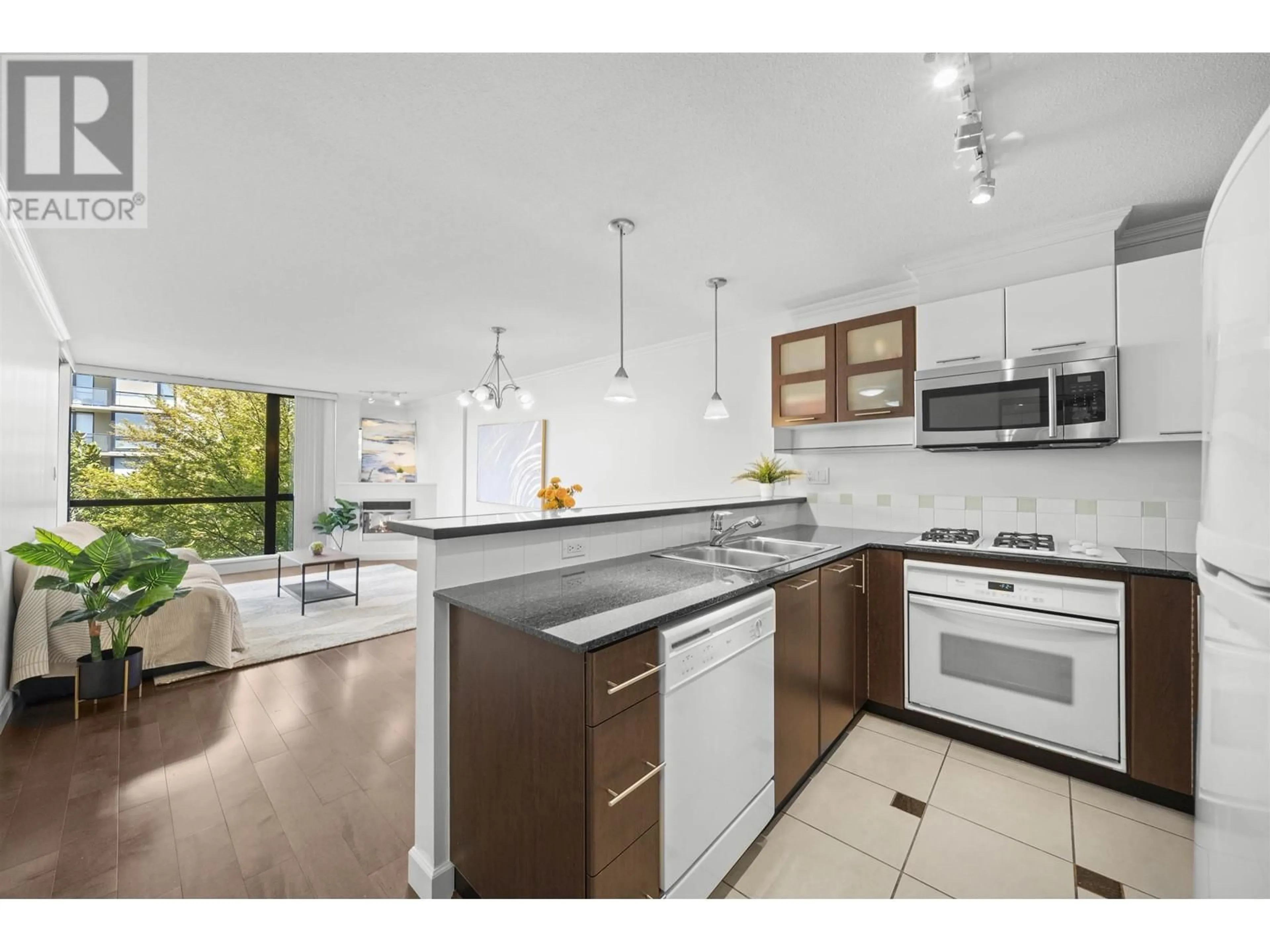 Open concept kitchen, unknown for 724 - 7831 WESTMINSTER HIGHWAY, Richmond British Columbia V6X4J4