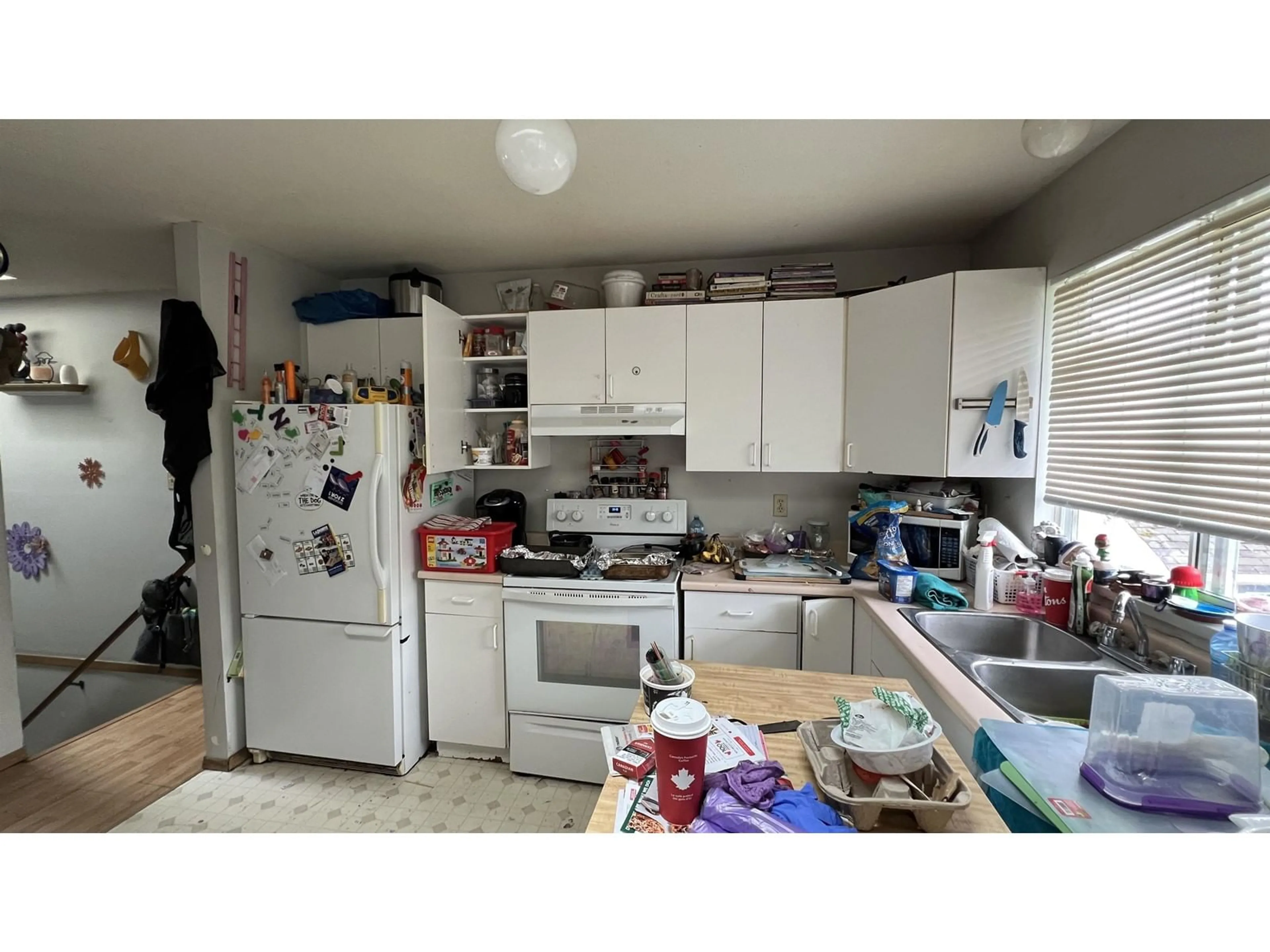 Standard kitchen, unknown for 2 - 9513 COOK STREET, Chilliwack British Columbia V2P4J8