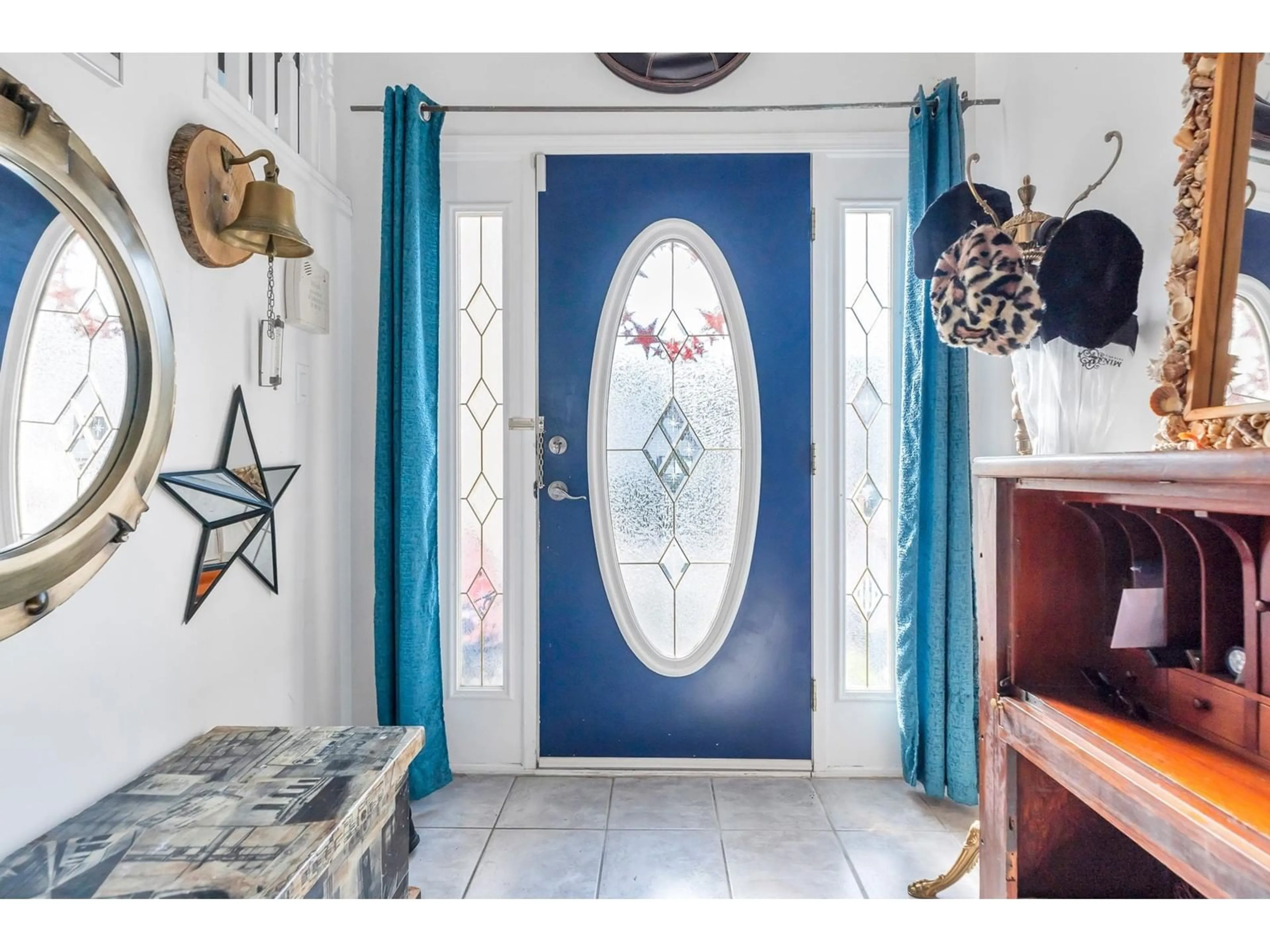 Indoor entryway for 6 - 7450 HURON STREET, Chilliwack British Columbia V2R5K8