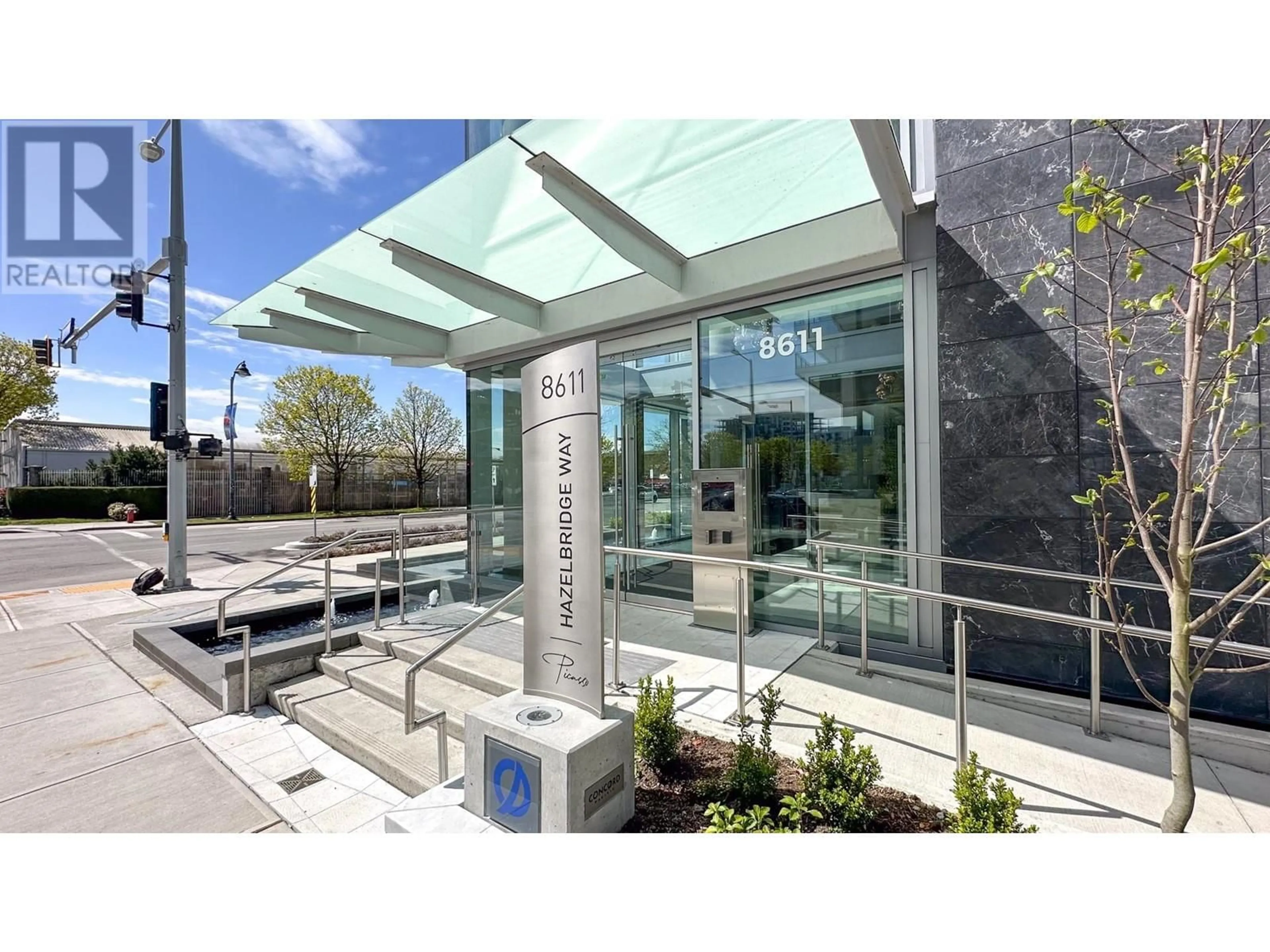 Patio, unknown for 712 - 8611 HAZELBRIDGE WAY, Richmond British Columbia V6X0W8