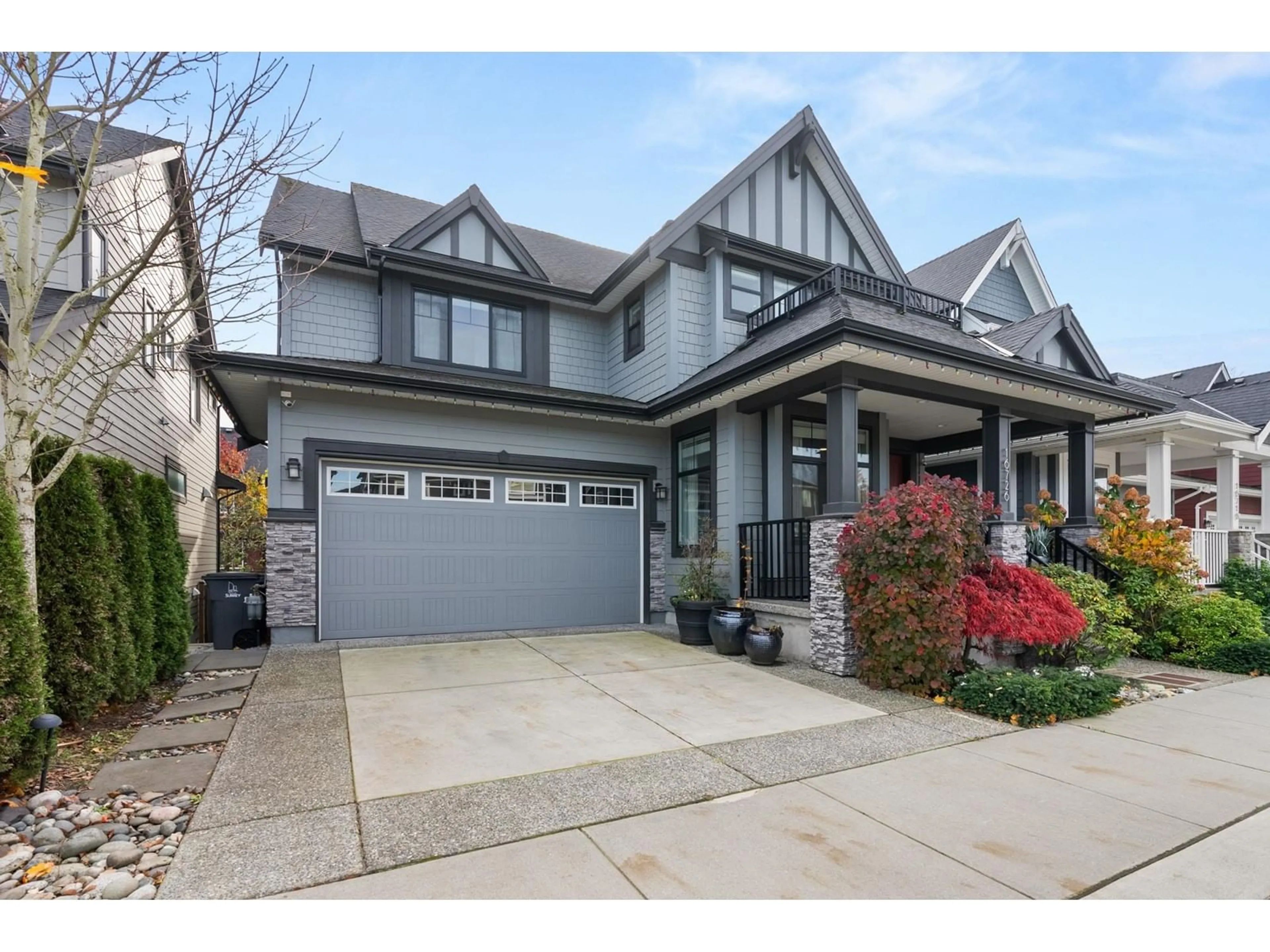 Home with vinyl exterior material, street for 16726 18, Surrey British Columbia V3Z0T3