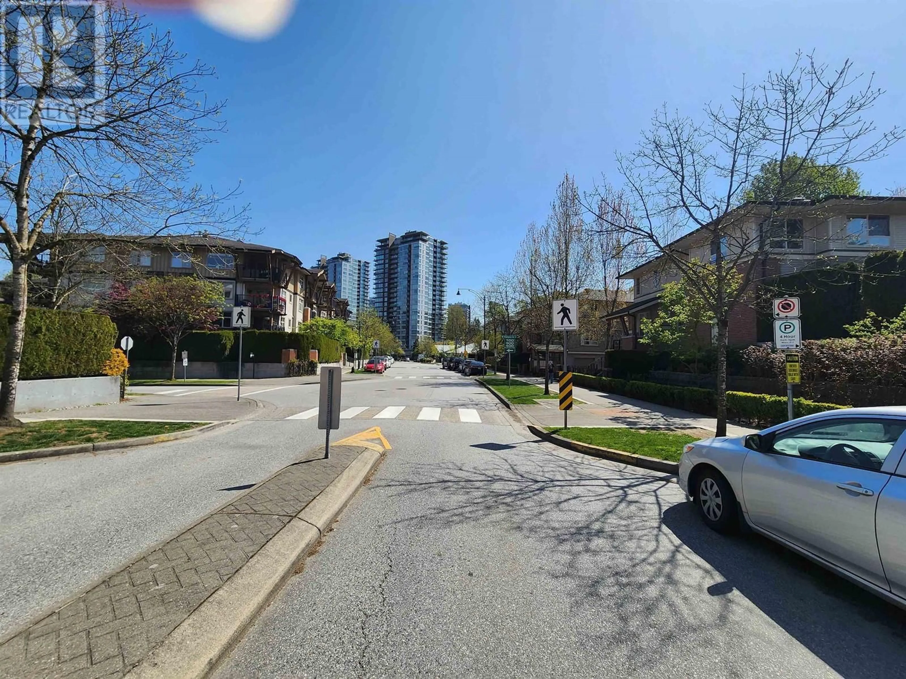 Blurry image for 108 - 200 KLAHANIE DRIVE, Port Moody British Columbia V3H5K7