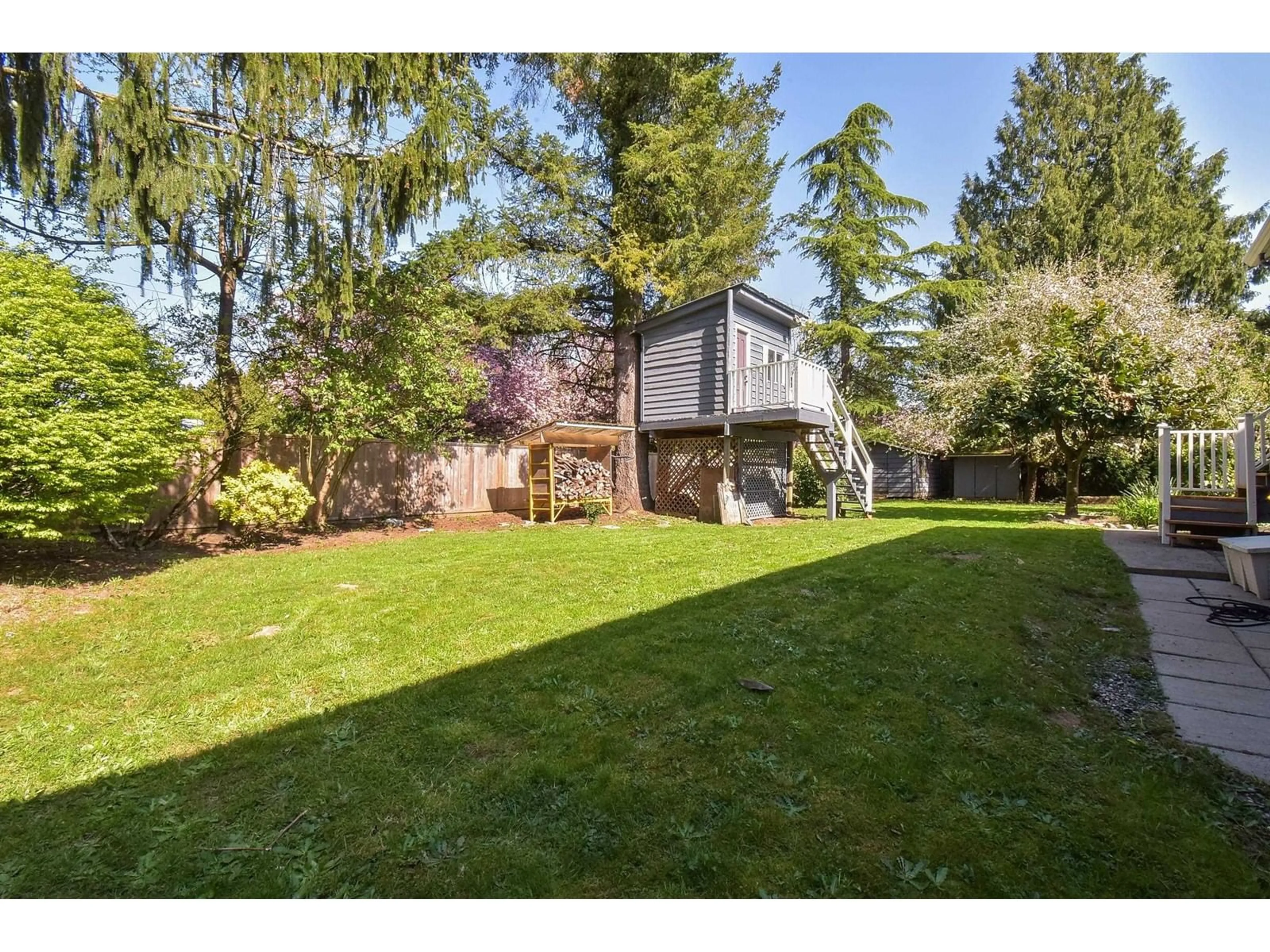 A pic from outside/outdoor area/front of a property/back of a property/a pic from drone, unknown for 9084 NASH, Langley British Columbia V1M2R5