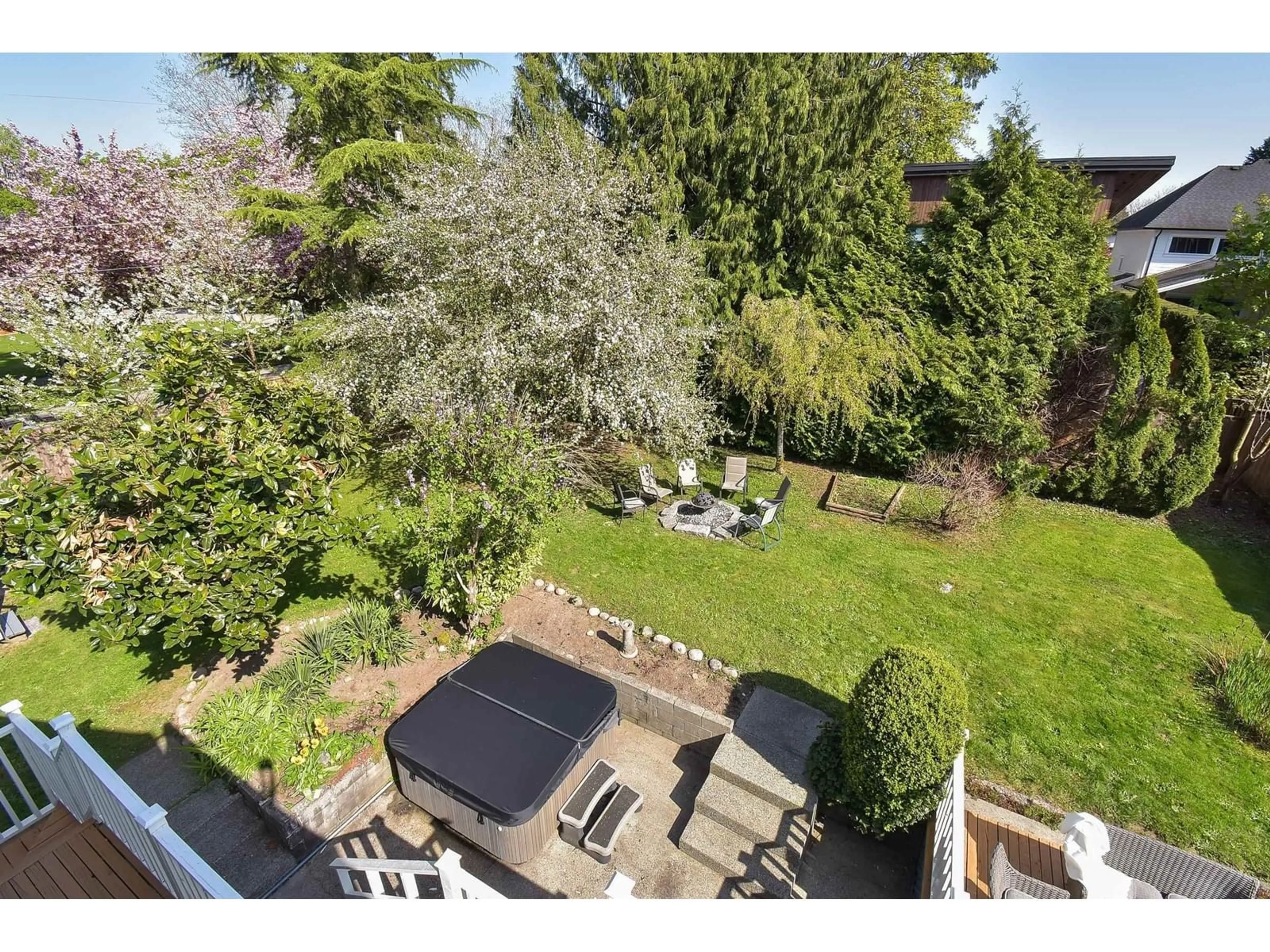 A pic from outside/outdoor area/front of a property/back of a property/a pic from drone, unknown for 9084 NASH, Langley British Columbia V1M2R5