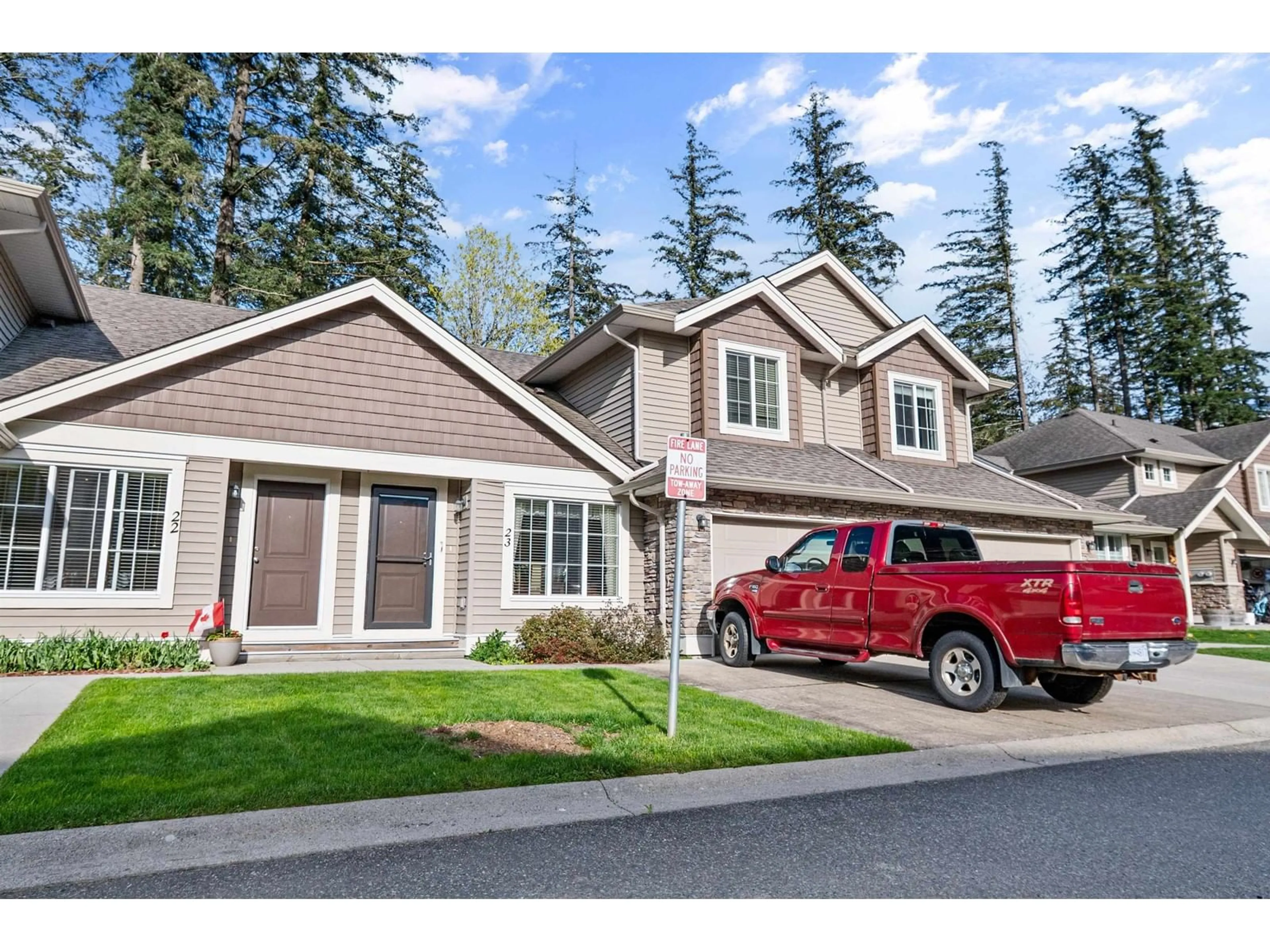Home with vinyl exterior material, mountain view for 23 - 1175 7TH AVENUE, Hope British Columbia V0X1L4